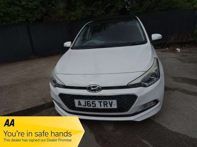 A 2015 HYUNDAI I20 1.2 Premium SE Hatchback 5dr Petrol Manual Euro 6 (84 ps) ,PAN ROOF BEST CO A 2015 HYUNDAI I20 1.2 Premium SE Hatchback 5dr Petrol Manual Euro 6 (84 ps) ,PAN ROOF BEST CO