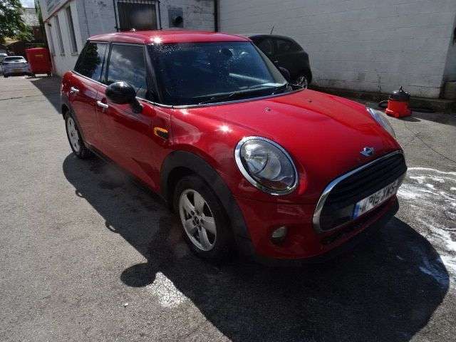A 2015 MINI HATCH 1.5 One D Hatchback 5dr Diesel Manual Euro 6 (s/s) (95 ps) A 2015 MINI HATCH 1.5 One D Hatchback 5dr Diesel Manual Euro 6 (s/s) (95 ps)