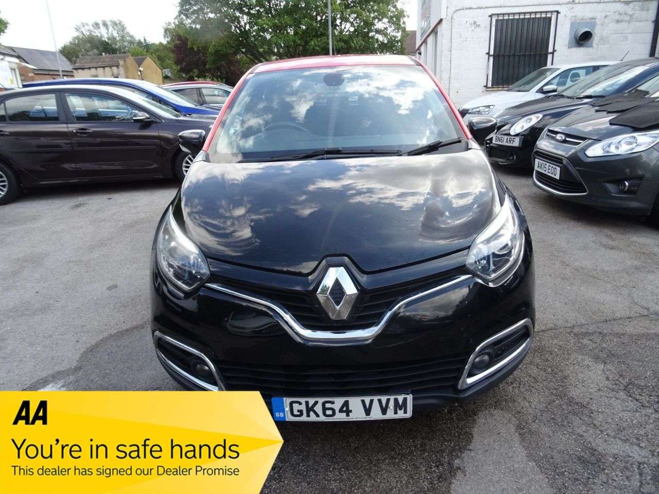 A 2014 RENAULT CAPTUR 1.5 dCi ENERGY Dynamique MediaNav SUV 5dr Diesel Manual Euro 5 (s/s) (90 ps A 2014 RENAULT CAPTUR 1.5 dCi ENERGY Dynamique MediaNav SUV 5dr Diesel Manual Euro 5 (s/s) (90 ps