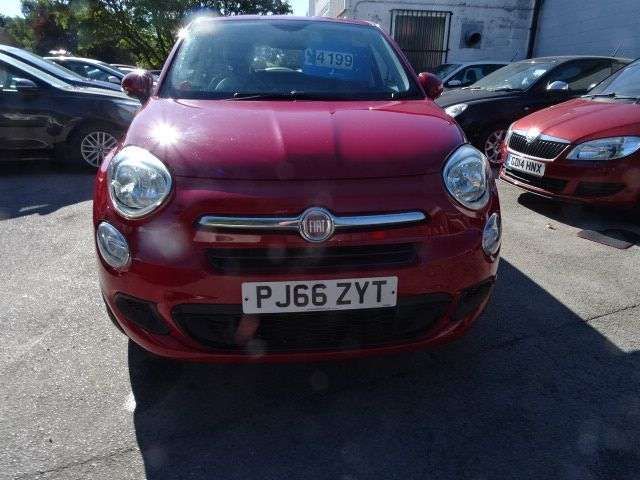 A 2016 FIAT 500X 1.6 E-Torq Pop SUV 5dr Petrol Manual Euro 6 (110 ps) , BEST COLOUR A 2016 FIAT 500X 1.6 E-Torq Pop SUV 5dr Petrol Manual Euro 6 (110 ps) , BEST COLOUR