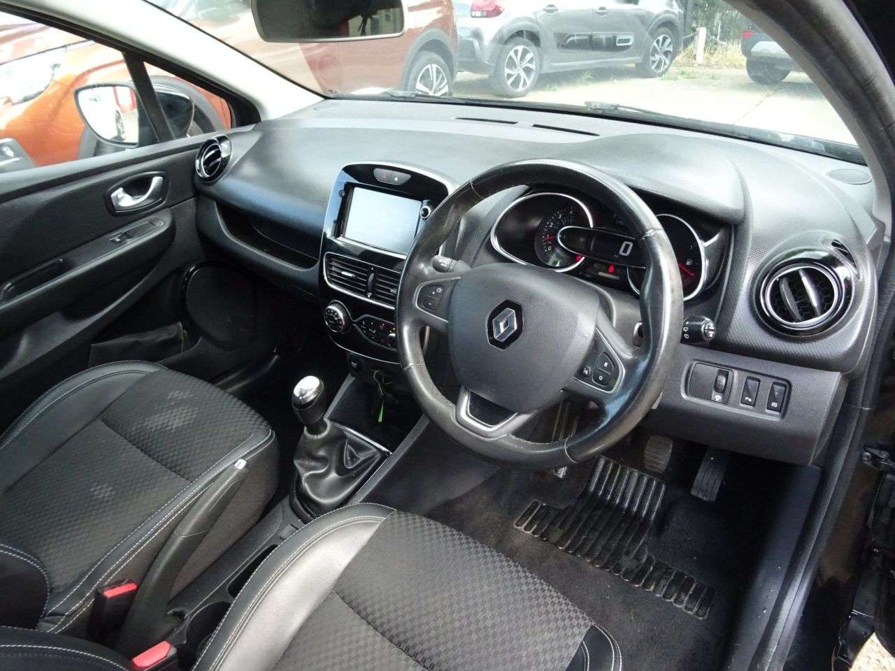 2016 RENAULT CLIO 2016 RENAULT CLIO