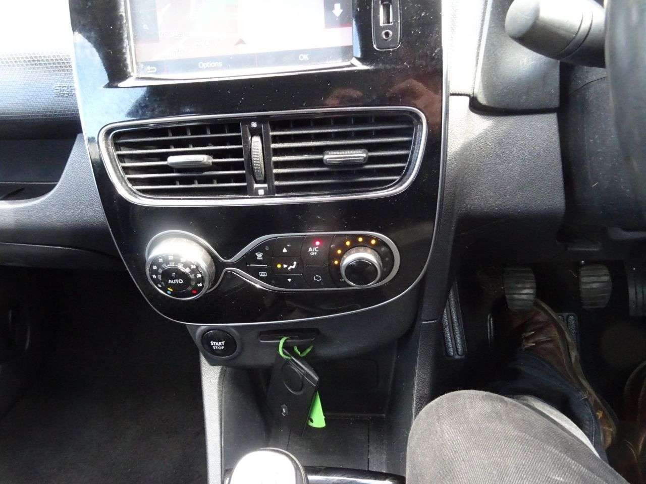 2016 RENAULT CLIO 2016 RENAULT CLIO