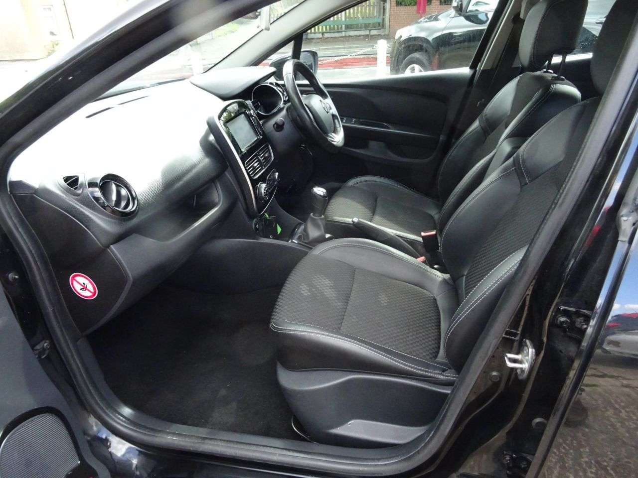 2016 RENAULT CLIO 2016 RENAULT CLIO