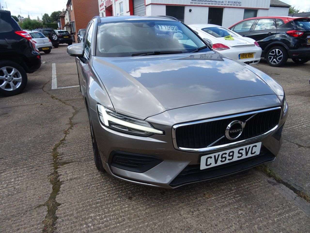 2019 VOLVO V60 2019 VOLVO V60