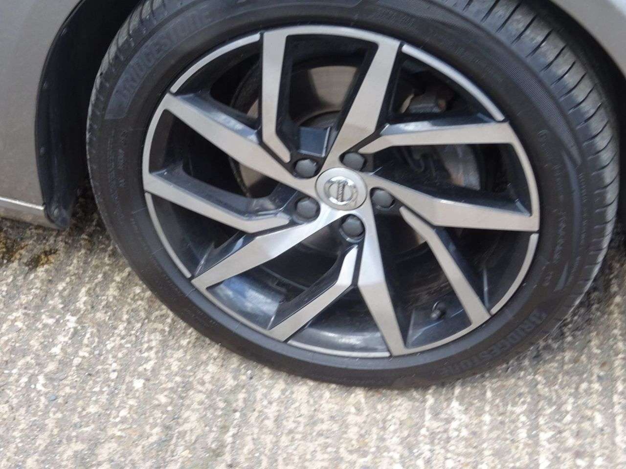 2019 VOLVO V60 2019 VOLVO V60