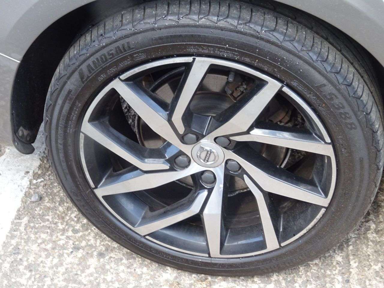2019 VOLVO V60 2019 VOLVO V60