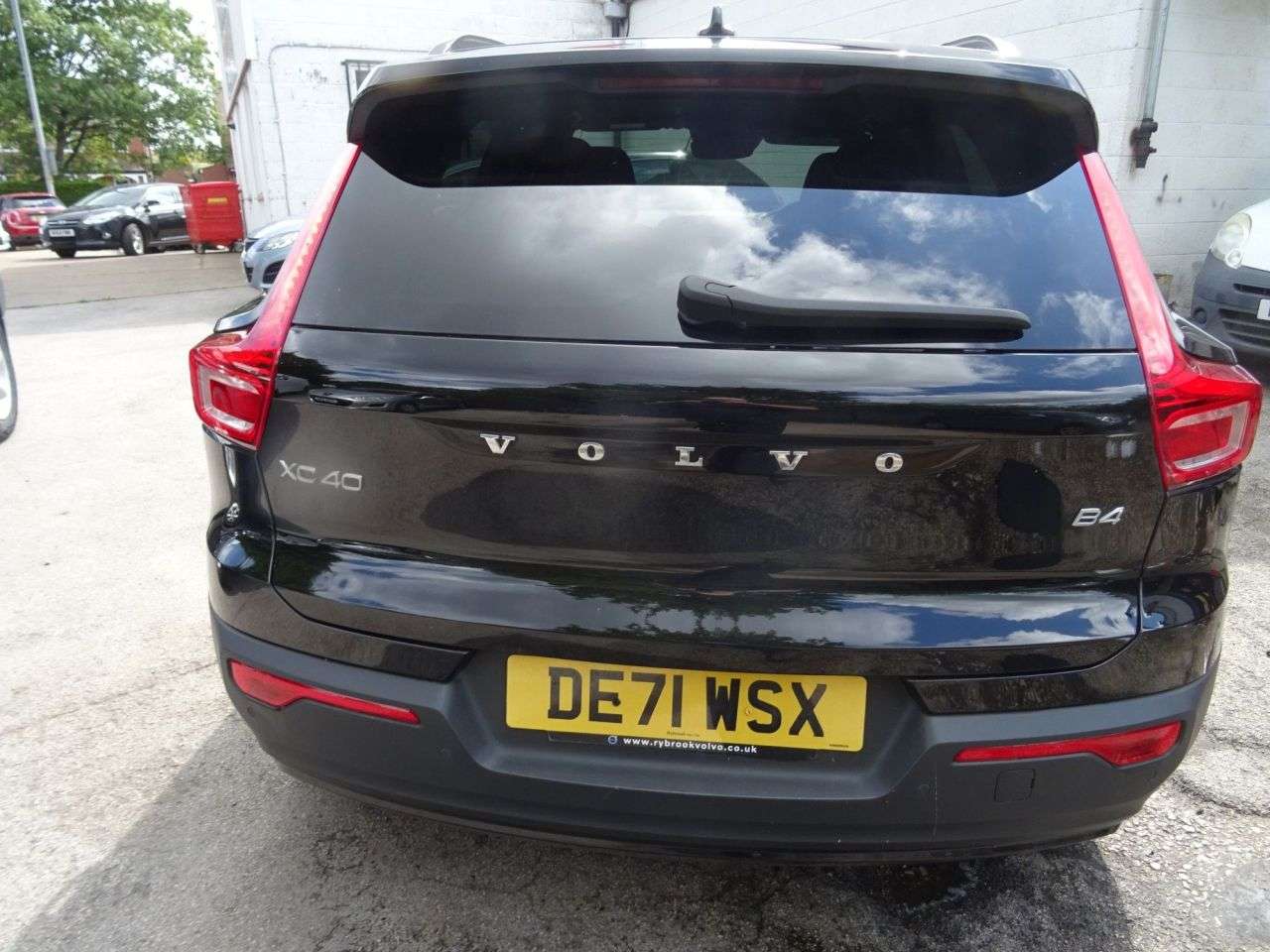 2021 VOLVO XC40 2021 VOLVO XC40