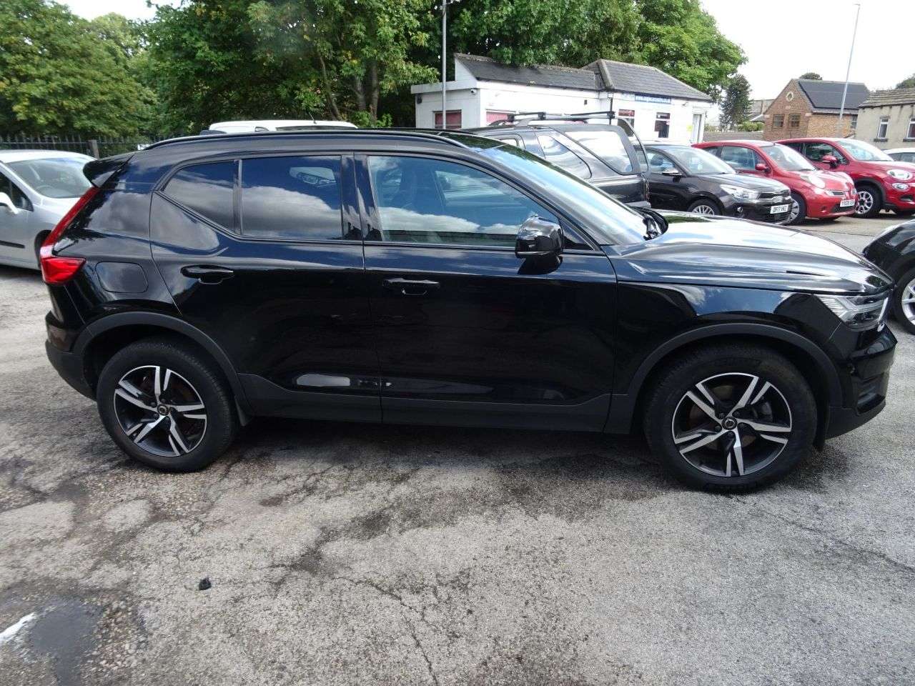 2021 VOLVO XC40 2021 VOLVO XC40