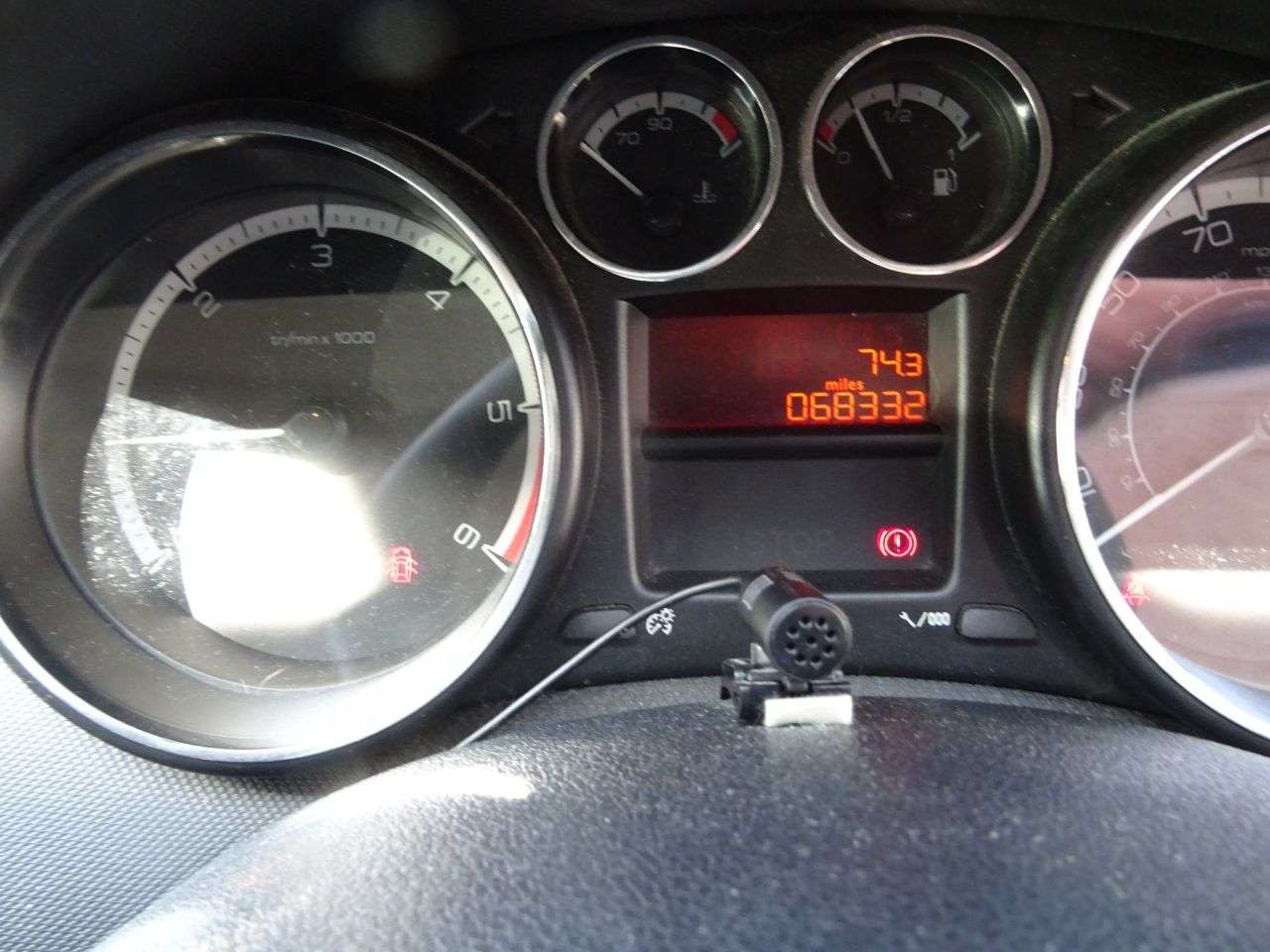 2013 PEUGEOT 308 2013 PEUGEOT 308