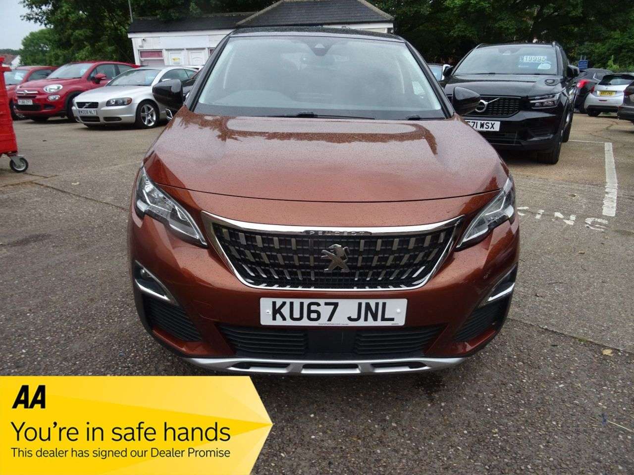 A 2017 PEUGEOT 3008 1.6 BlueHDi Allure SUV 5dr Diesel Manual Euro 6 (s/s) (120 ps) looks great A 2017 PEUGEOT 3008 1.6 BlueHDi Allure SUV 5dr Diesel Manual Euro 6 (s/s) (120 ps) looks great