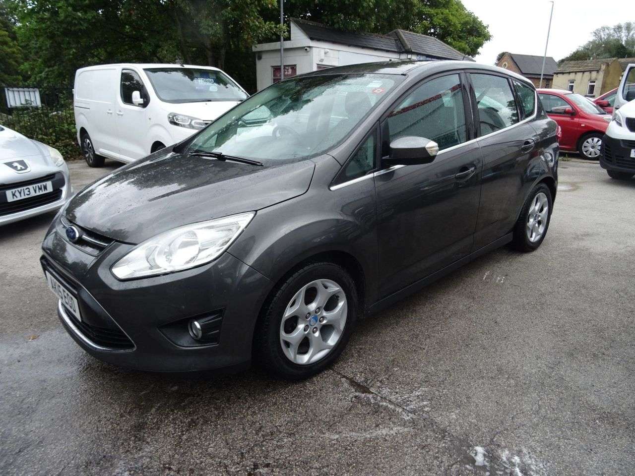 A 2015 FORD C-MAX 1.6 TDCi Zetec MPV 5dr Diesel Manual Euro 5 (115 ps) A 2015 FORD C-MAX 1.6 TDCi Zetec MPV 5dr Diesel Manual Euro 5 (115 ps)