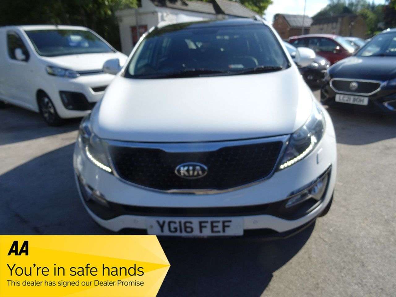 A 2016 KIA SPORTAGE 1.7 CRDi EcoDynamics 4 SUV 5dr Diesel Manual 2WD Euro 6 (s/s) (114 bhp) AMA A 2016 KIA SPORTAGE 1.7 CRDi EcoDynamics 4 SUV 5dr Diesel Manual 2WD Euro 6 (s/s) (114 bhp) AMA