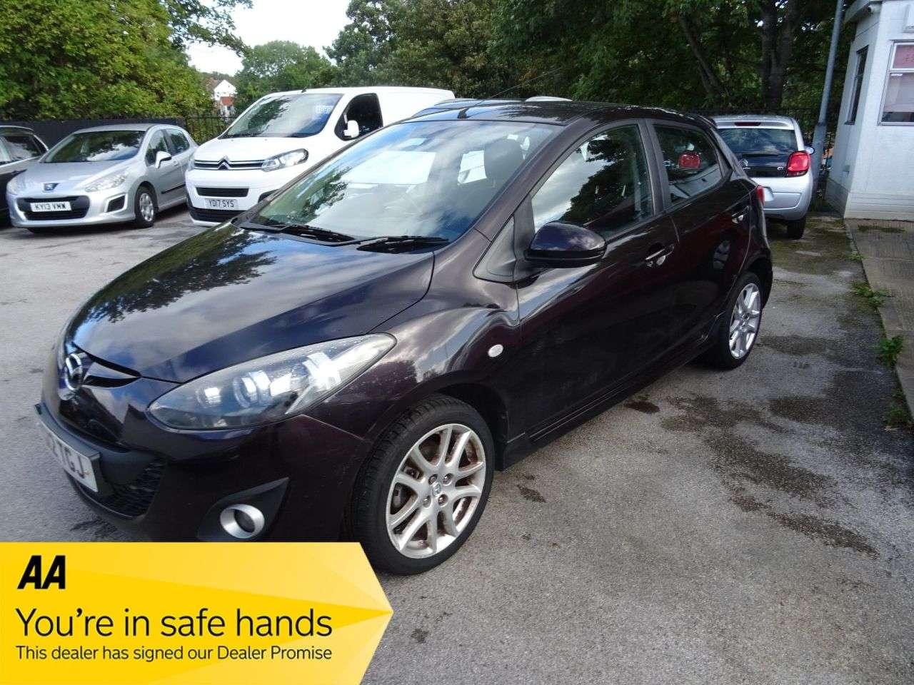A 2012 MAZDA MAZDA2 1.5 Sport Hatchback 5dr Petrol Manual Euro 5 (102 ps) A 2012 MAZDA MAZDA2 1.5 Sport Hatchback 5dr Petrol Manual Euro 5 (102 ps)