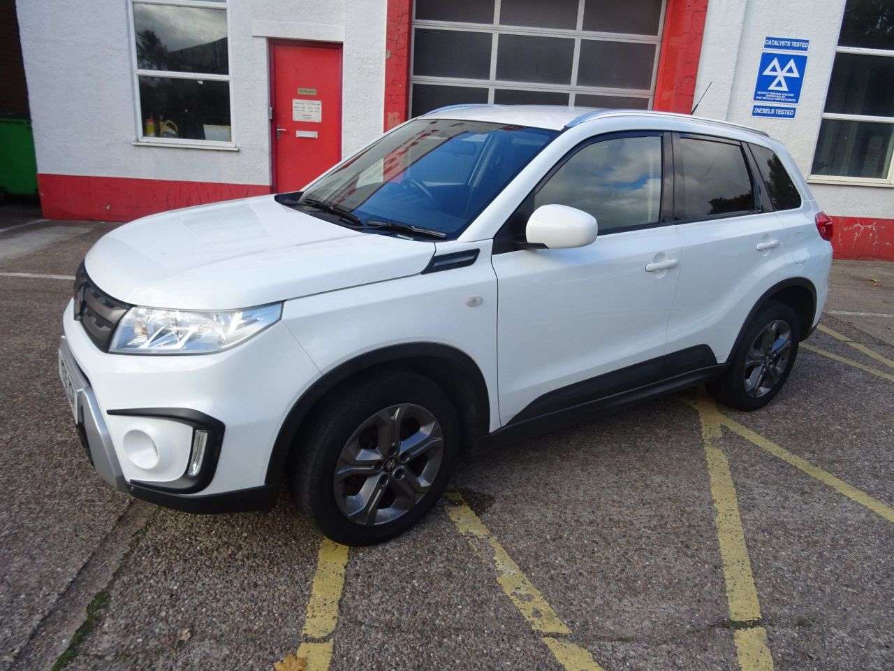 A 2015 SUZUKI VITARA 1.6 SZ-T SUV 5dr Petrol Manual Euro 6 (s/s) (120 ps) , BEST COLOUR A 2015 SUZUKI VITARA 1.6 SZ-T SUV 5dr Petrol Manual Euro 6 (s/s) (120 ps) , BEST COLOUR
