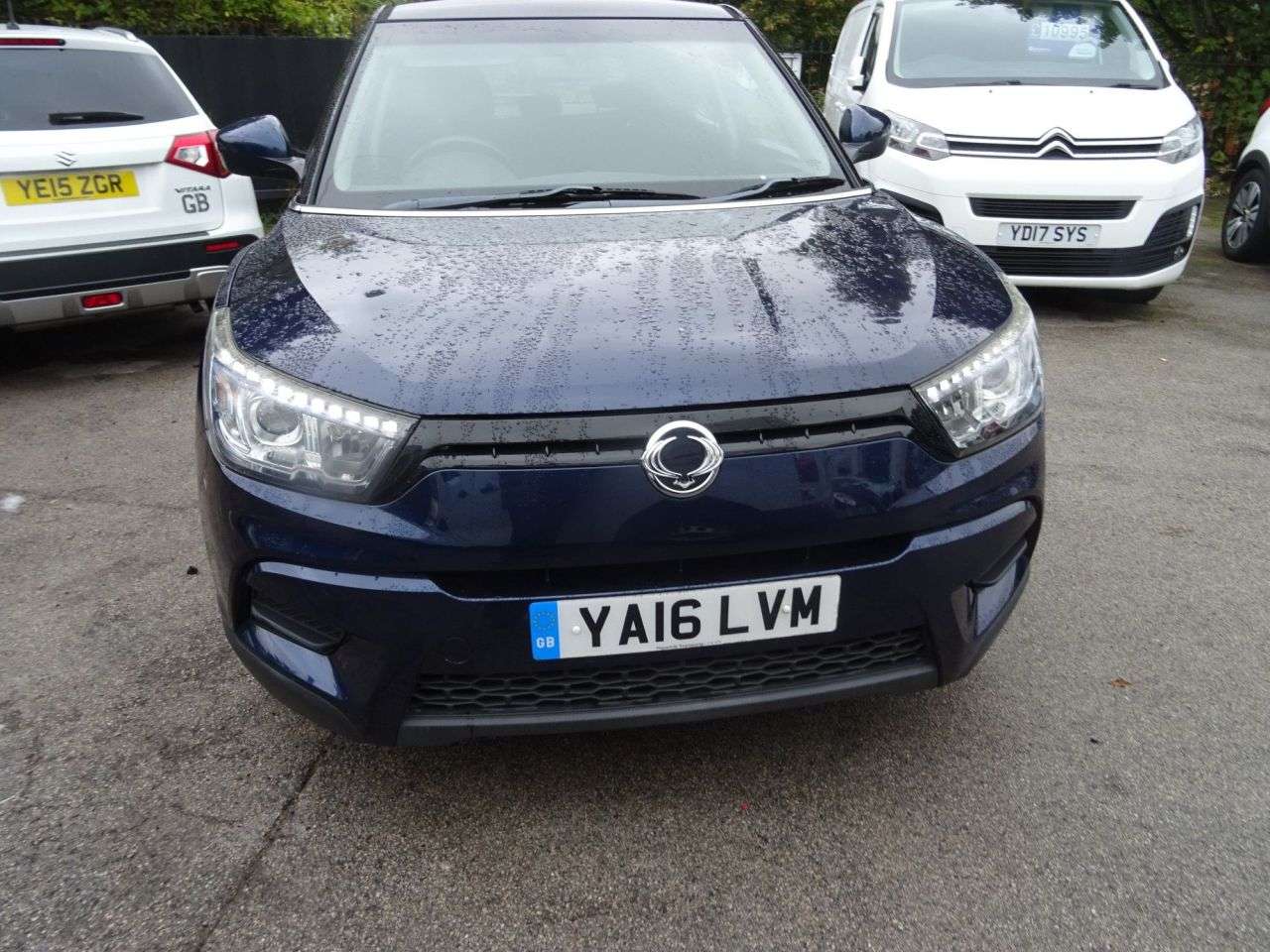 A 2016 SSANGYONG TIVOLI 1.6 e-XGi SE SUV 5dr Petrol Manual Euro 6 (s/s) (128 ps) A 2016 SSANGYONG TIVOLI 1.6 e-XGi SE SUV 5dr Petrol Manual Euro 6 (s/s) (128 ps)