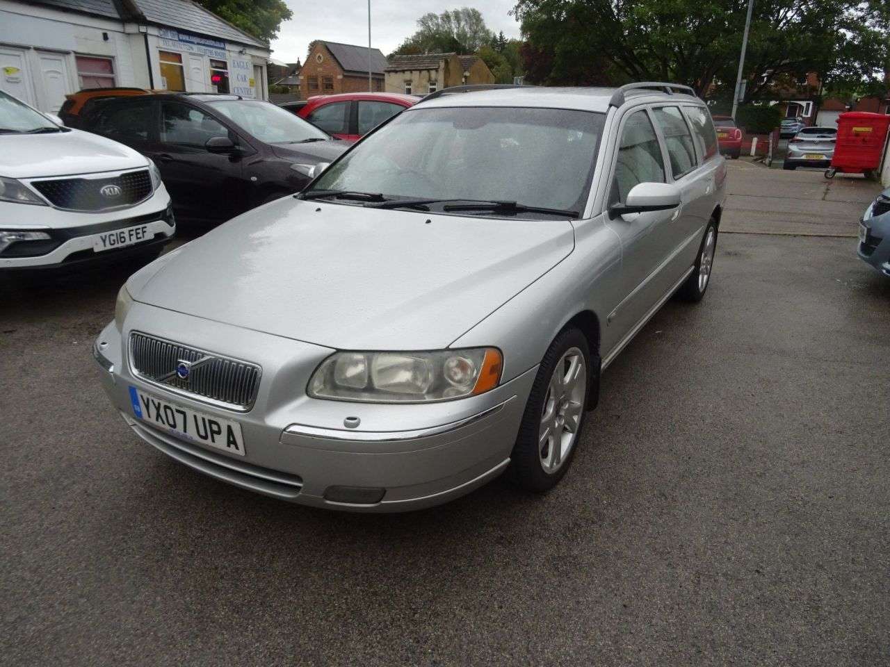 A 2007 VOLVO V70 2.4 SE Estate 5dr Petrol Manual (221 g/km, 170 bhp) , FULL MOT A 2007 VOLVO V70 2.4 SE Estate 5dr Petrol Manual (221 g/km, 170 bhp) , FULL MOT