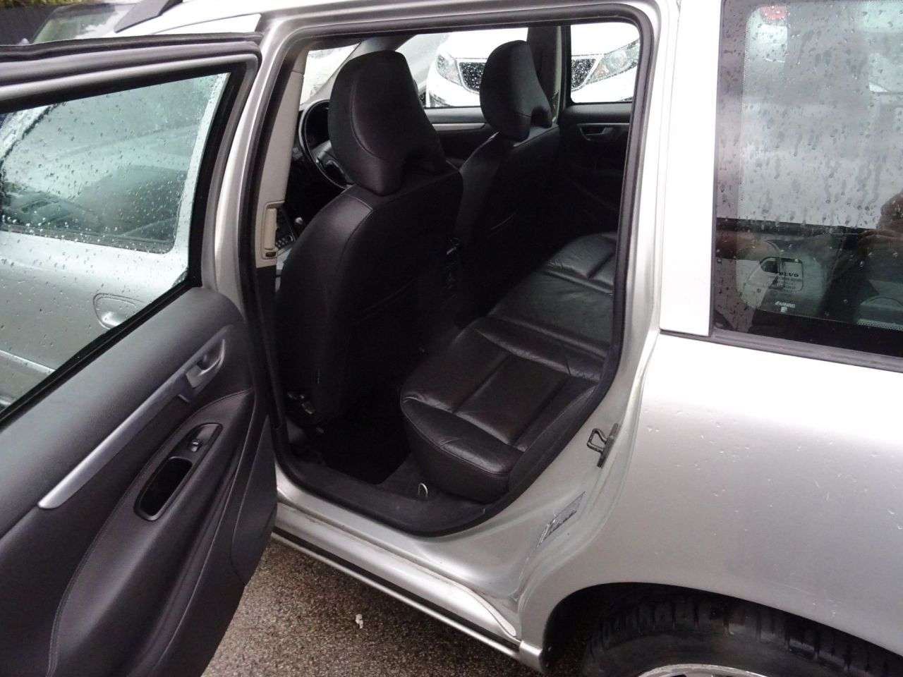2007 VOLVO V70 2007 VOLVO V70
