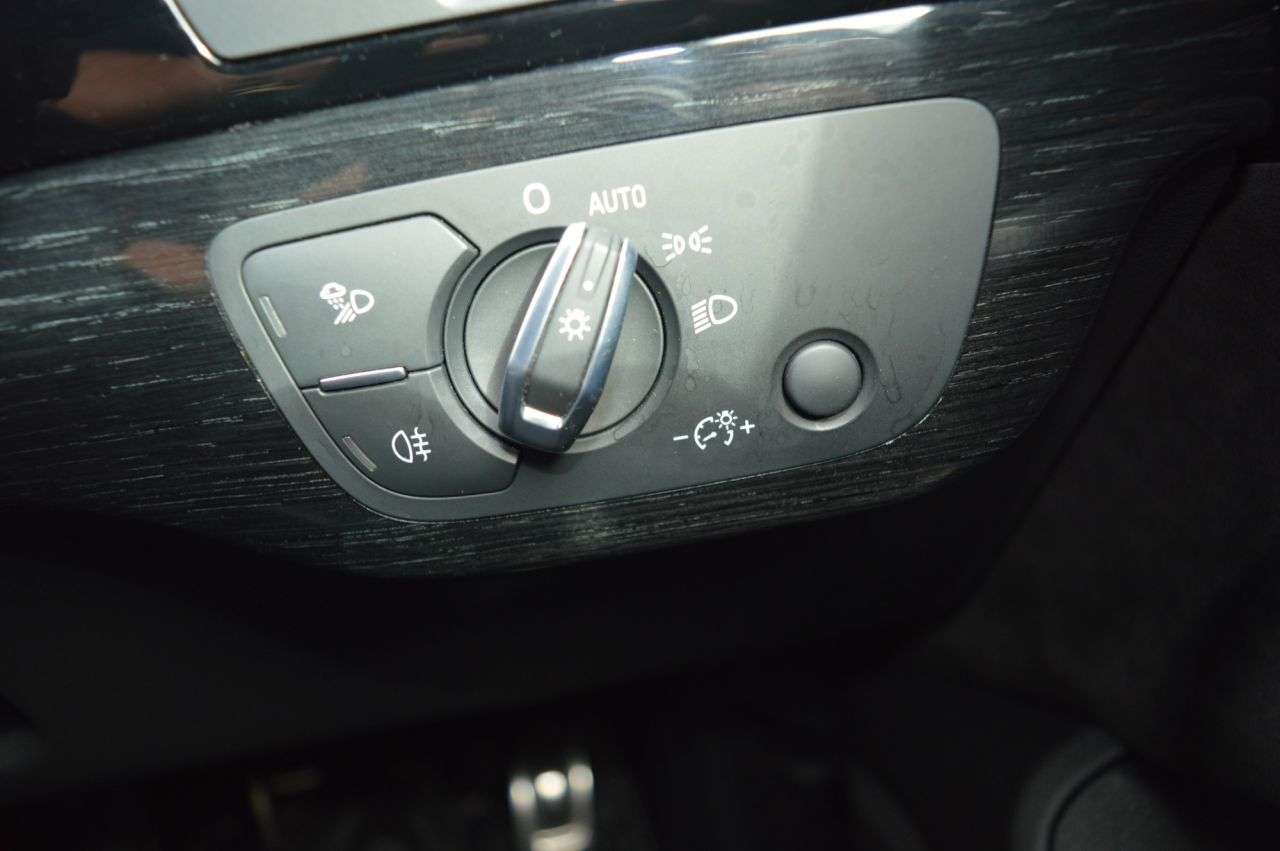 2019 AUDI Q7 2019 AUDI Q7