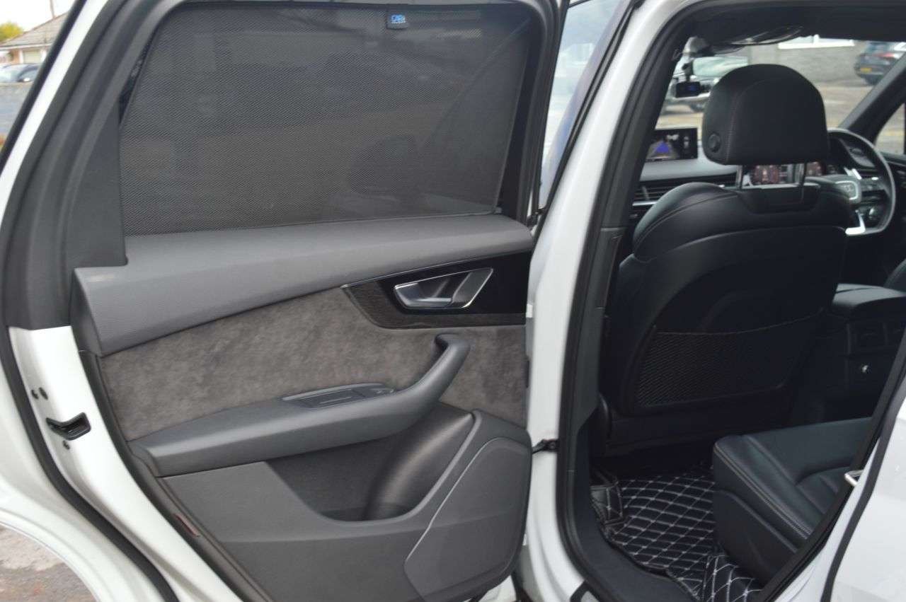 2019 AUDI Q7 2019 AUDI Q7