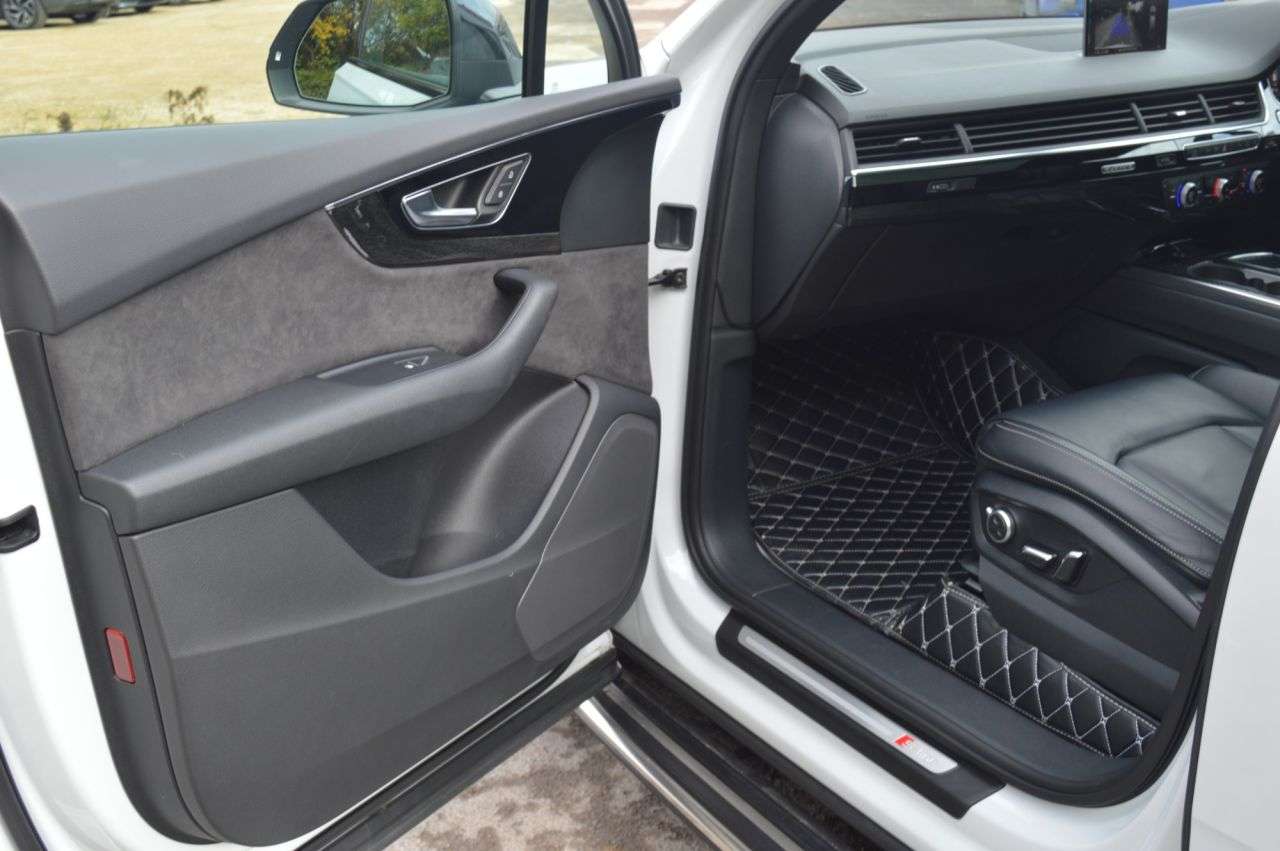 2019 AUDI Q7 2019 AUDI Q7