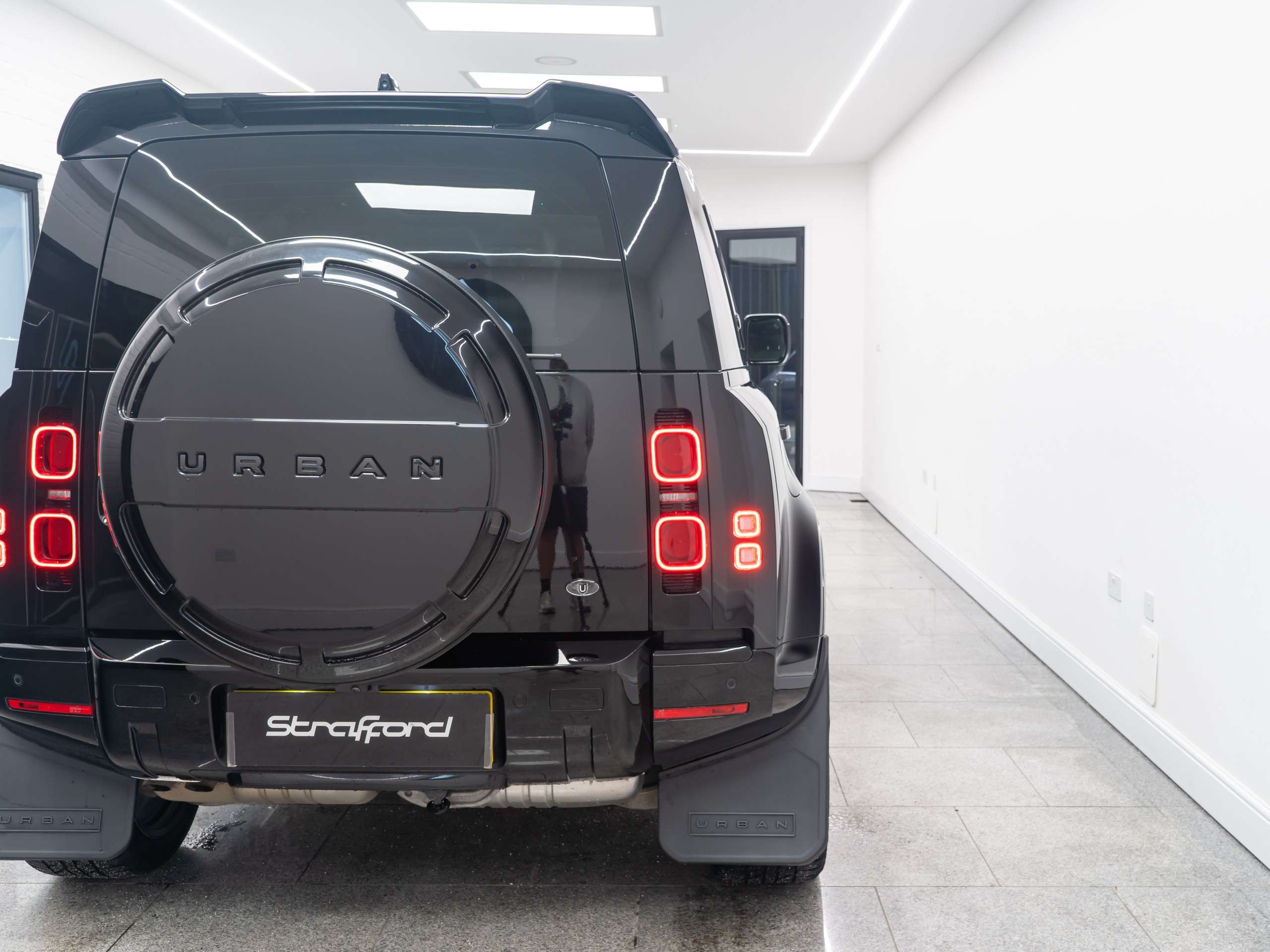 2024 LAND ROVER DEFENDER 110 2024 LAND ROVER DEFENDER 110