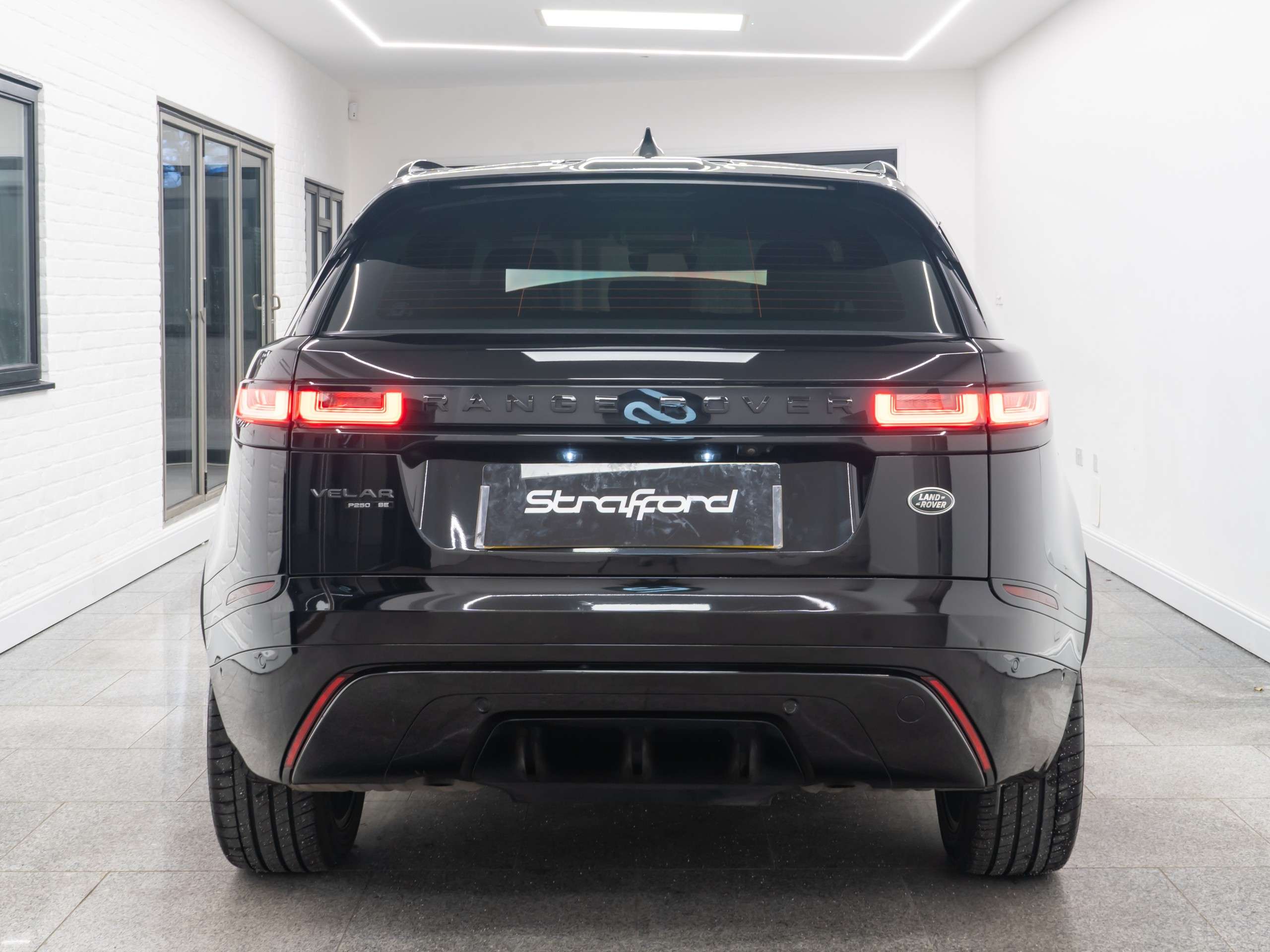 2020 LAND ROVER RANGE ROVER VELAR 2020 LAND ROVER RANGE ROVER VELAR