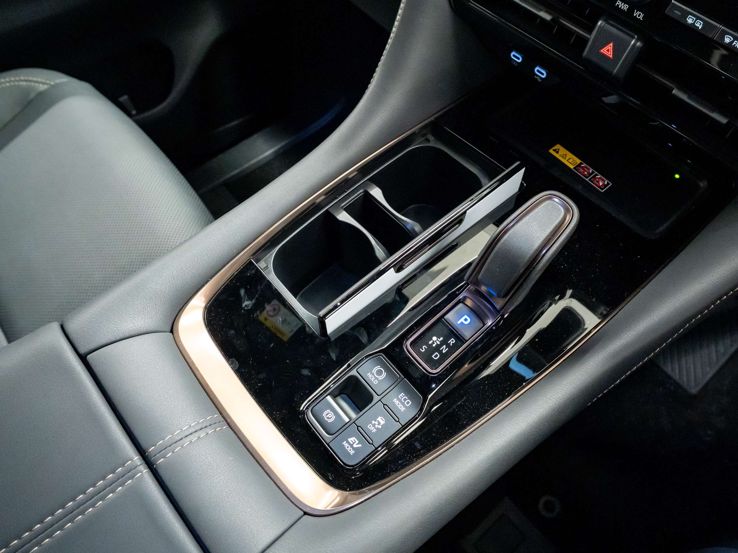 2025 TOYOTA ALPHARD 2025 TOYOTA ALPHARD