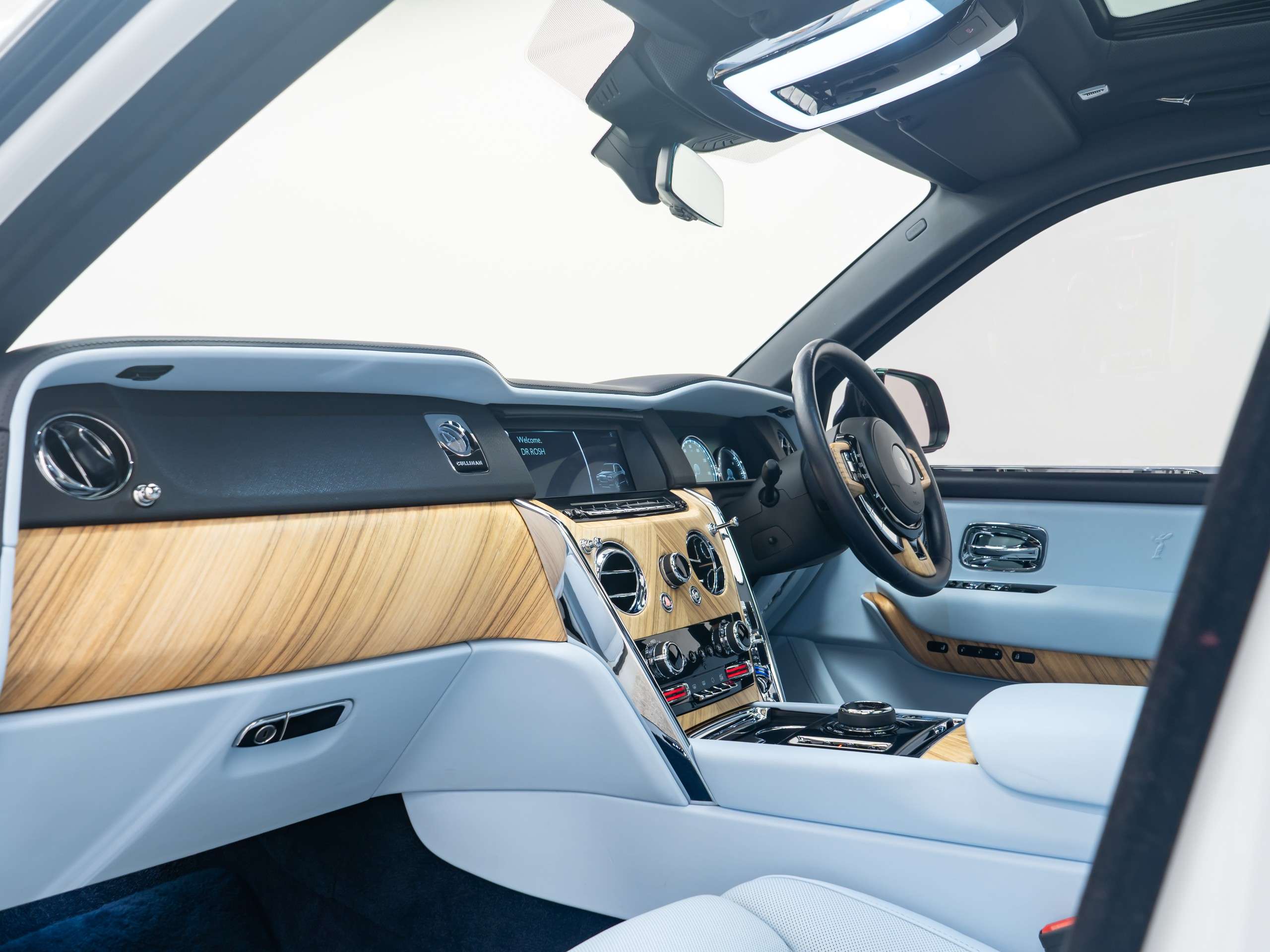 2019 ROLLS-ROYCE CULLINAN 2019 ROLLS-ROYCE CULLINAN