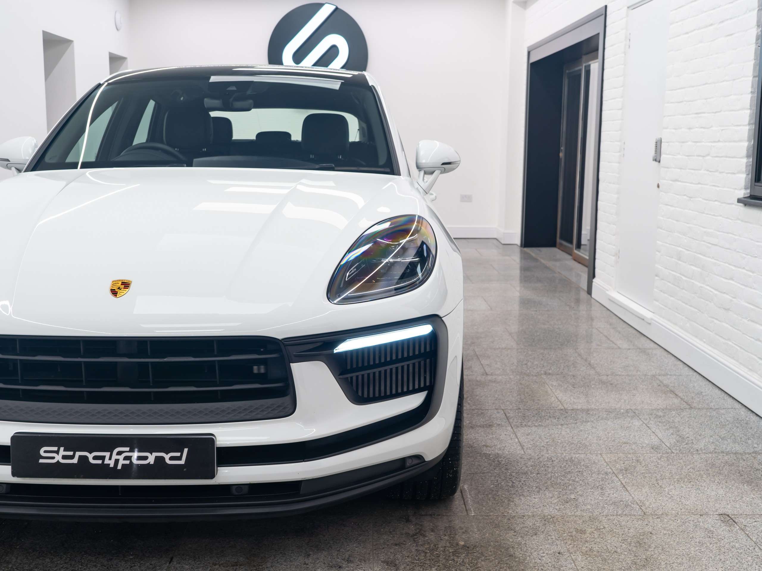 2024 PORSCHE MACAN 2024 PORSCHE MACAN