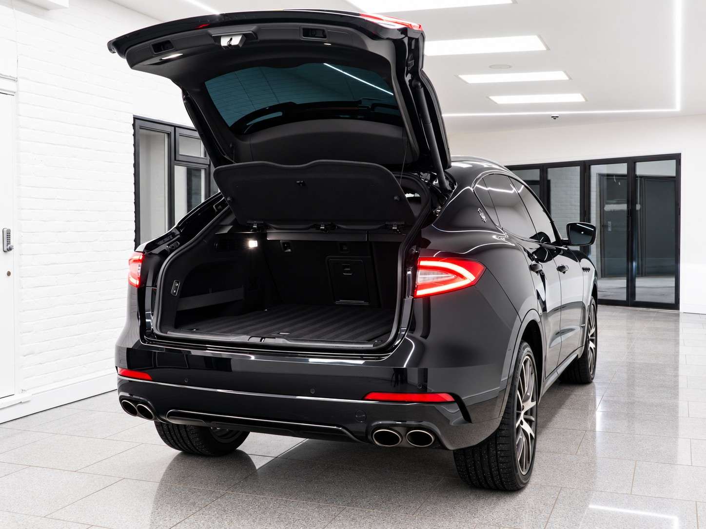 2018 MASERATI LEVANTE 2018 MASERATI LEVANTE