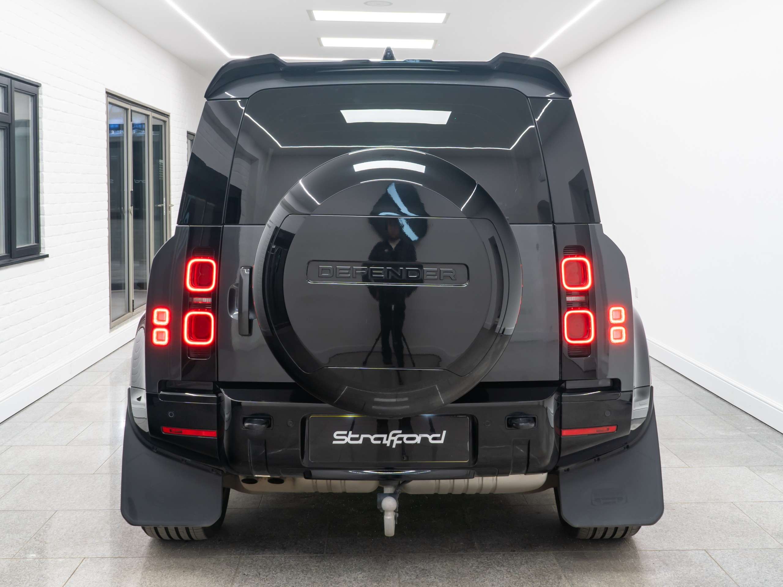 2024 LAND ROVER DEFENDER 110 2024 LAND ROVER DEFENDER 110