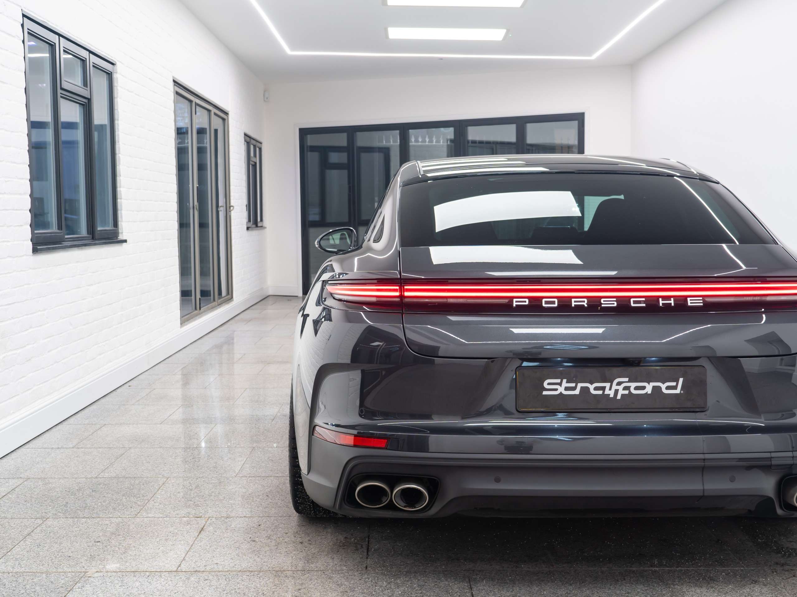 2024 PORSCHE PANAMERA 2024 PORSCHE PANAMERA