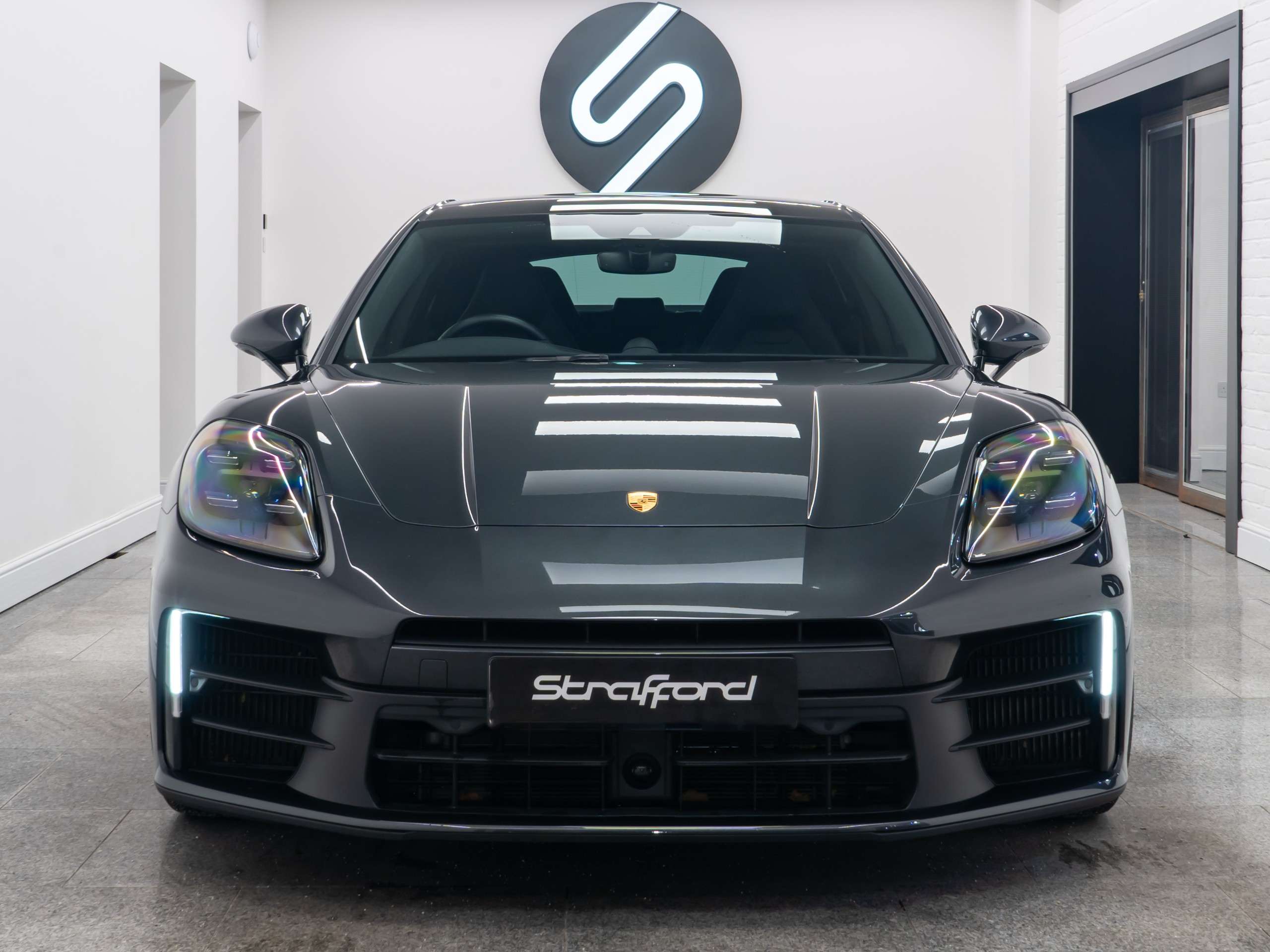 2024 PORSCHE PANAMERA 2024 PORSCHE PANAMERA