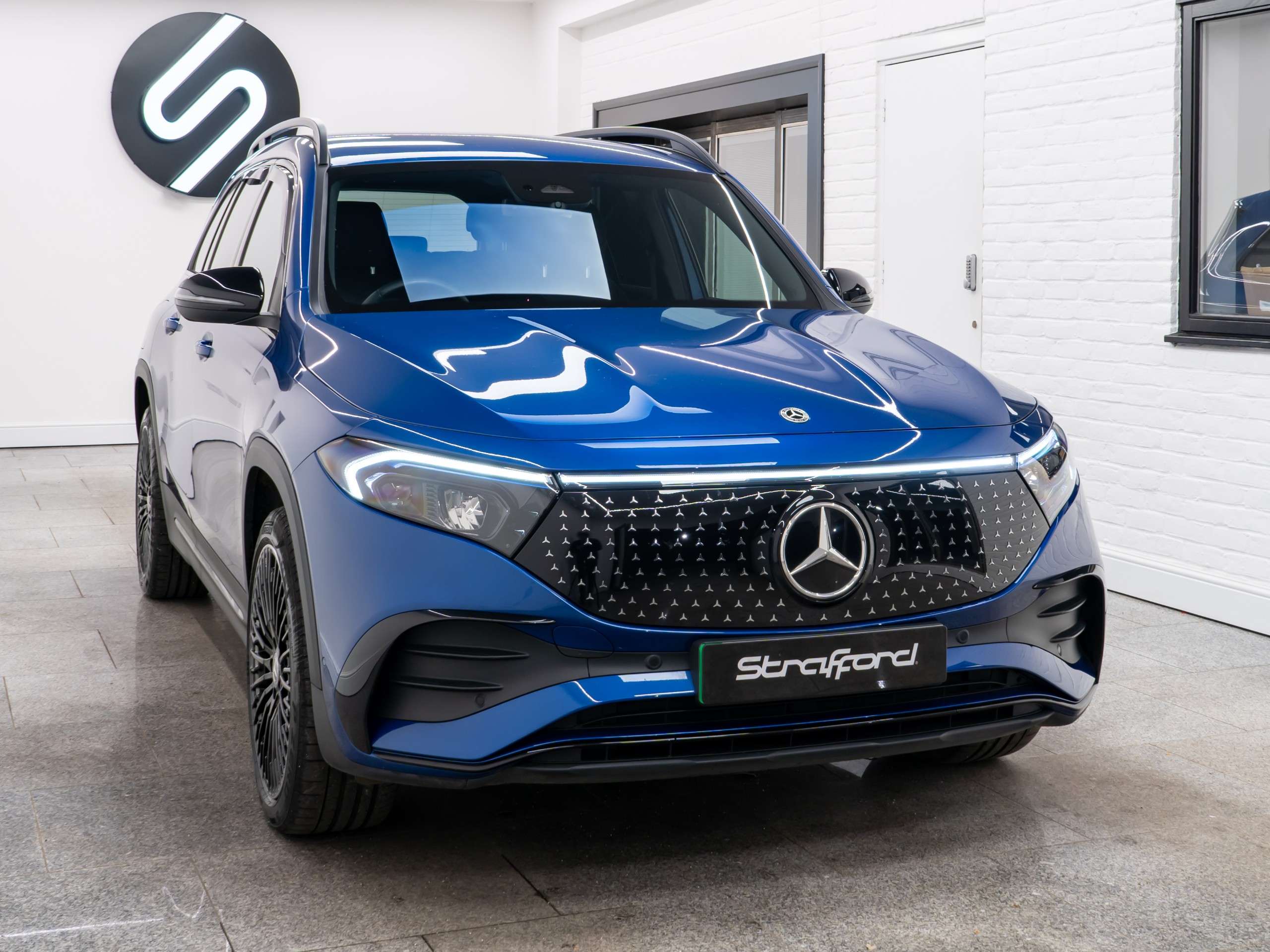 A 2025 MERCEDES-BENZ E CLASS EQB 250+ 70.5kWh Urban Edition SUV 5dr Electric Auto (190 ps) A 2025 MERCEDES-BENZ E CLASS EQB 250+ 70.5kWh Urban Edition SUV 5dr Electric Auto (190 ps)
