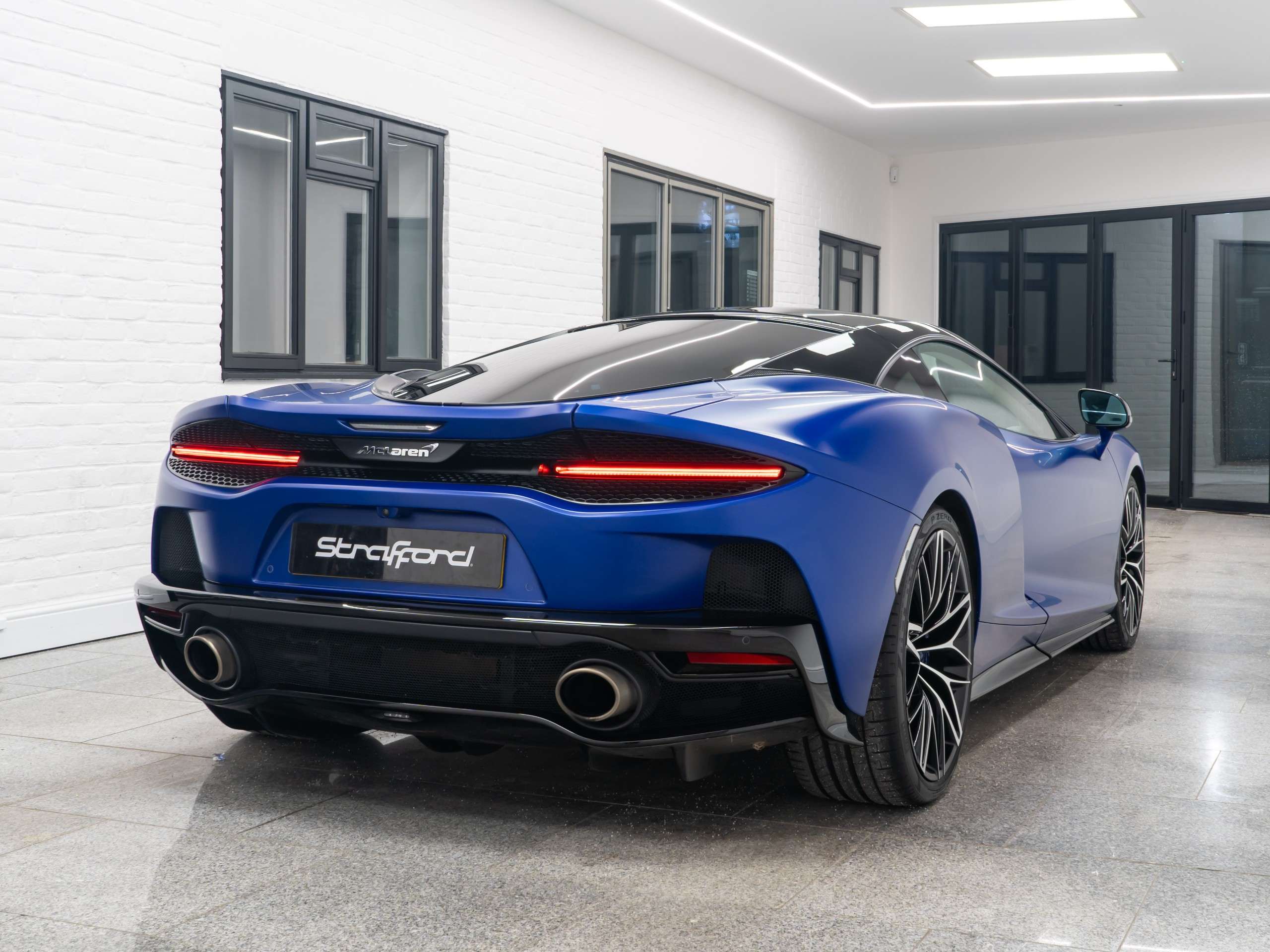 2021 MCLAREN GT 2021 MCLAREN GT