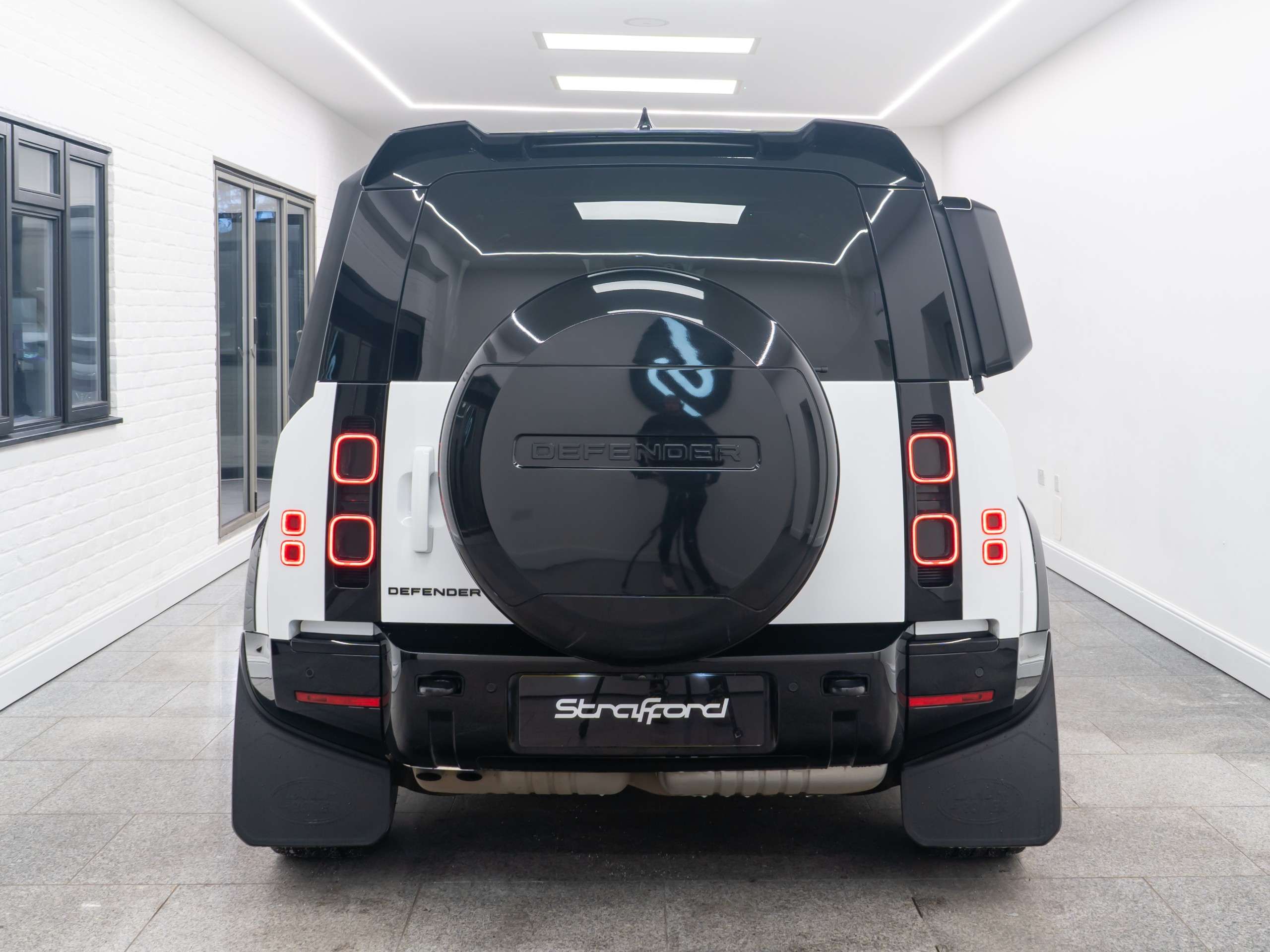 2025 LAND ROVER DEFENDER 110 2025 LAND ROVER DEFENDER 110