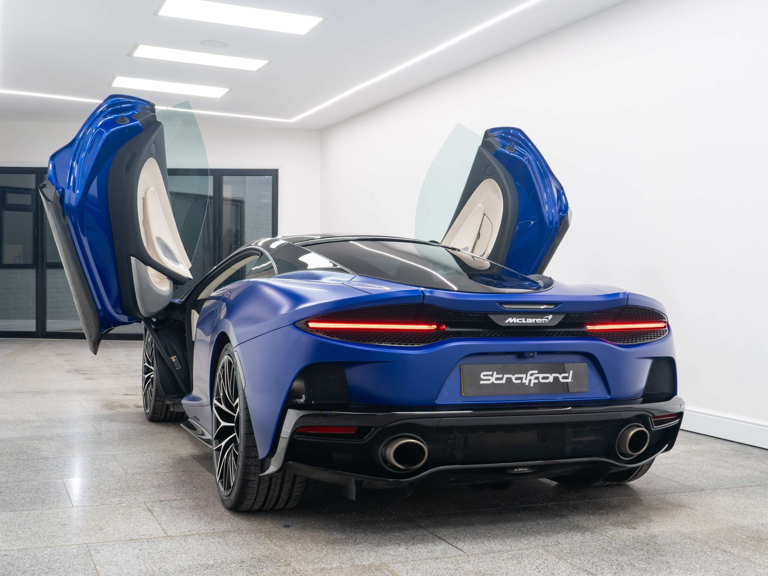 2021 MCLAREN GT 2021 MCLAREN GT