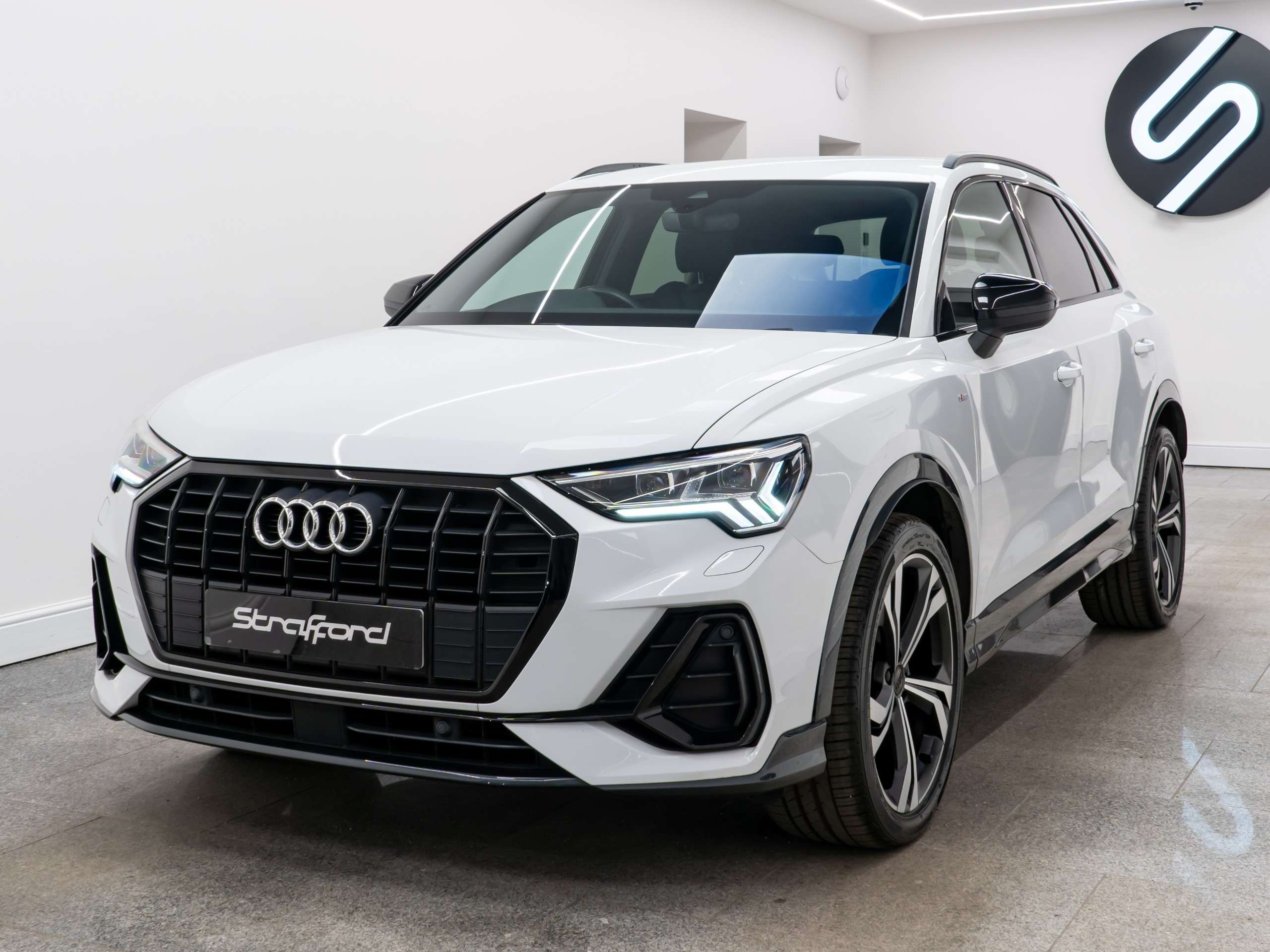 2020 AUDI Q3 2020 AUDI Q3