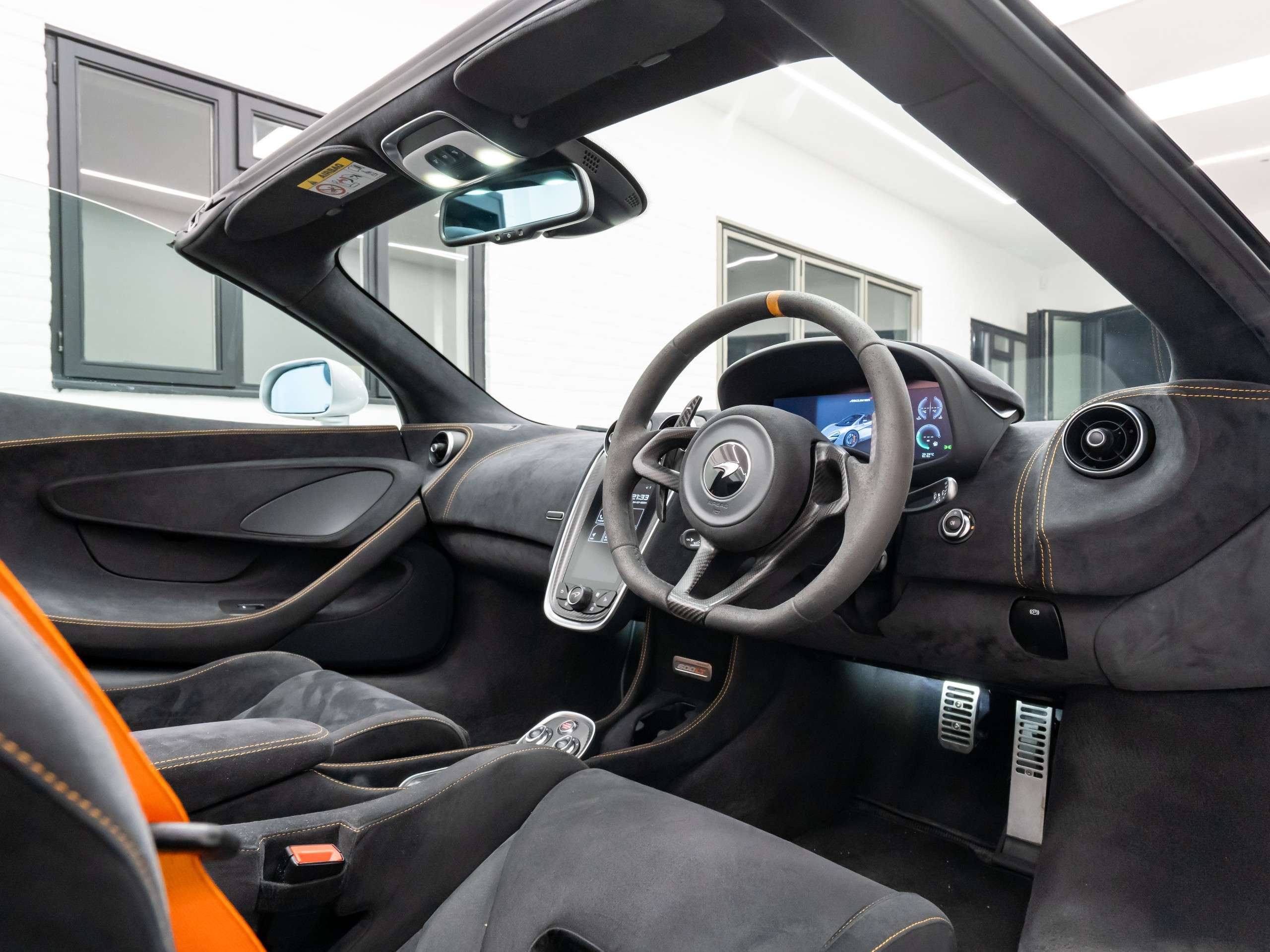 2019 MCLAREN 600LT 2019 MCLAREN 600LT