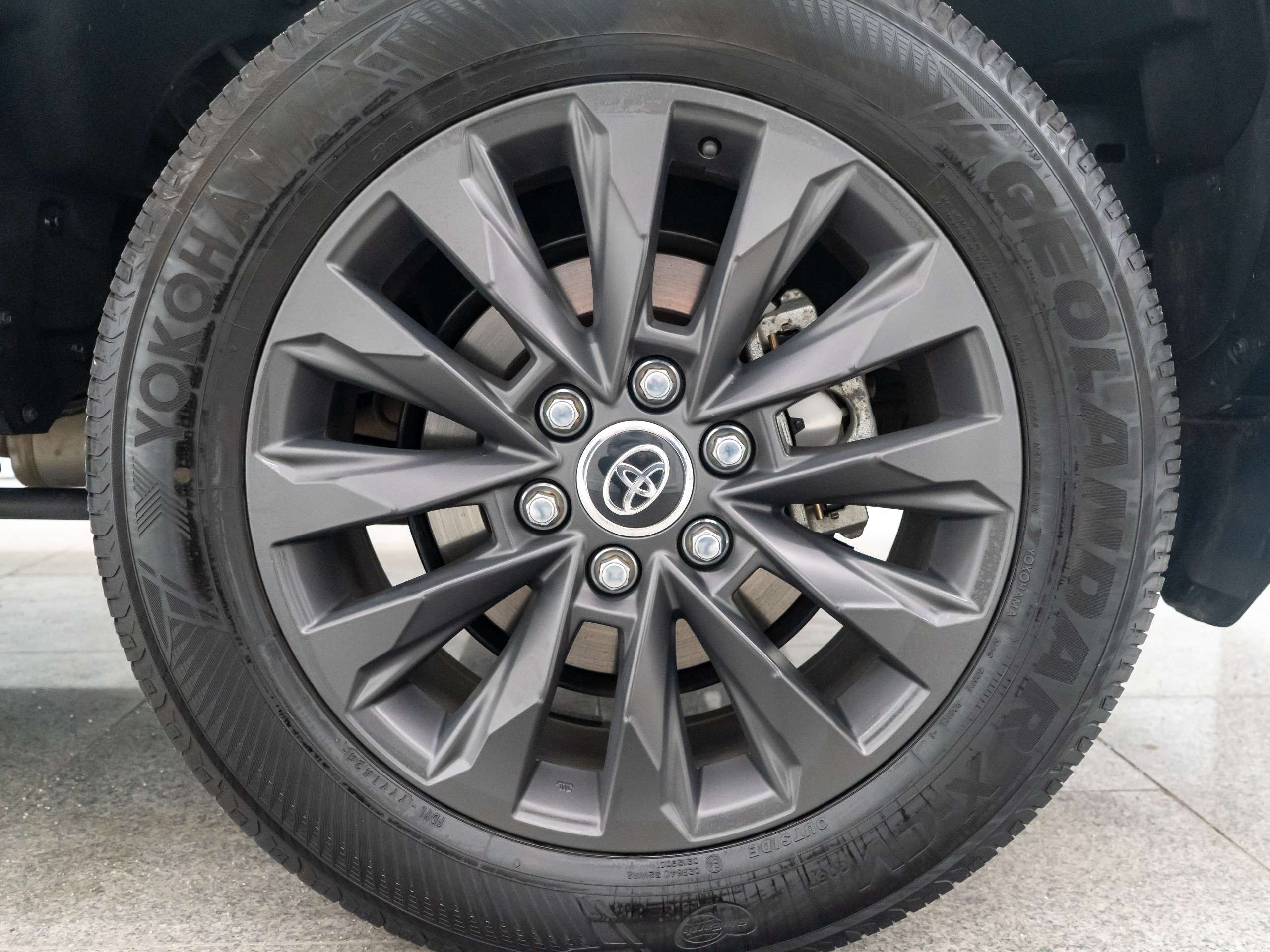 2025 TOYOTA LAND CRUISER 2025 TOYOTA LAND CRUISER