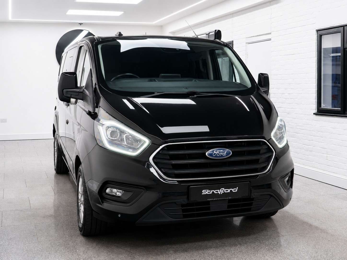 A 2020 FORD TRANSIT CUSTOM Custom Haus Camper 2.0 320 EcoBlue Limited 5dr Diesel Auto L2 H1 Euro 6 (s/s) (185 ps) A 2020 FORD TRANSIT CUSTOM Custom Haus Camper 2.0 320 EcoBlue Limited 5dr Diesel Auto L2 H1 Euro 6 (s/s) (185 ps)