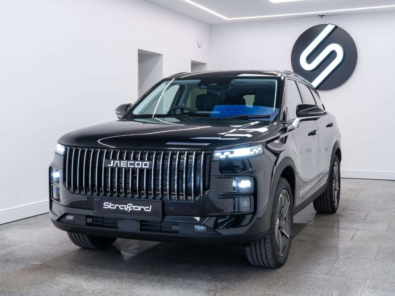 A 2026 JAECOO 7 1.5T SHS-P 18.3kWh Luxury SUV 5dr Petrol Plug-in Hybrid Auto Euro 6 (s/s) (204 ps) A 2026 JAECOO 7 1.5T SHS-P 18.3kWh Luxury SUV 5dr Petrol Plug-in Hybrid Auto Euro 6 (s/s) (204 ps)