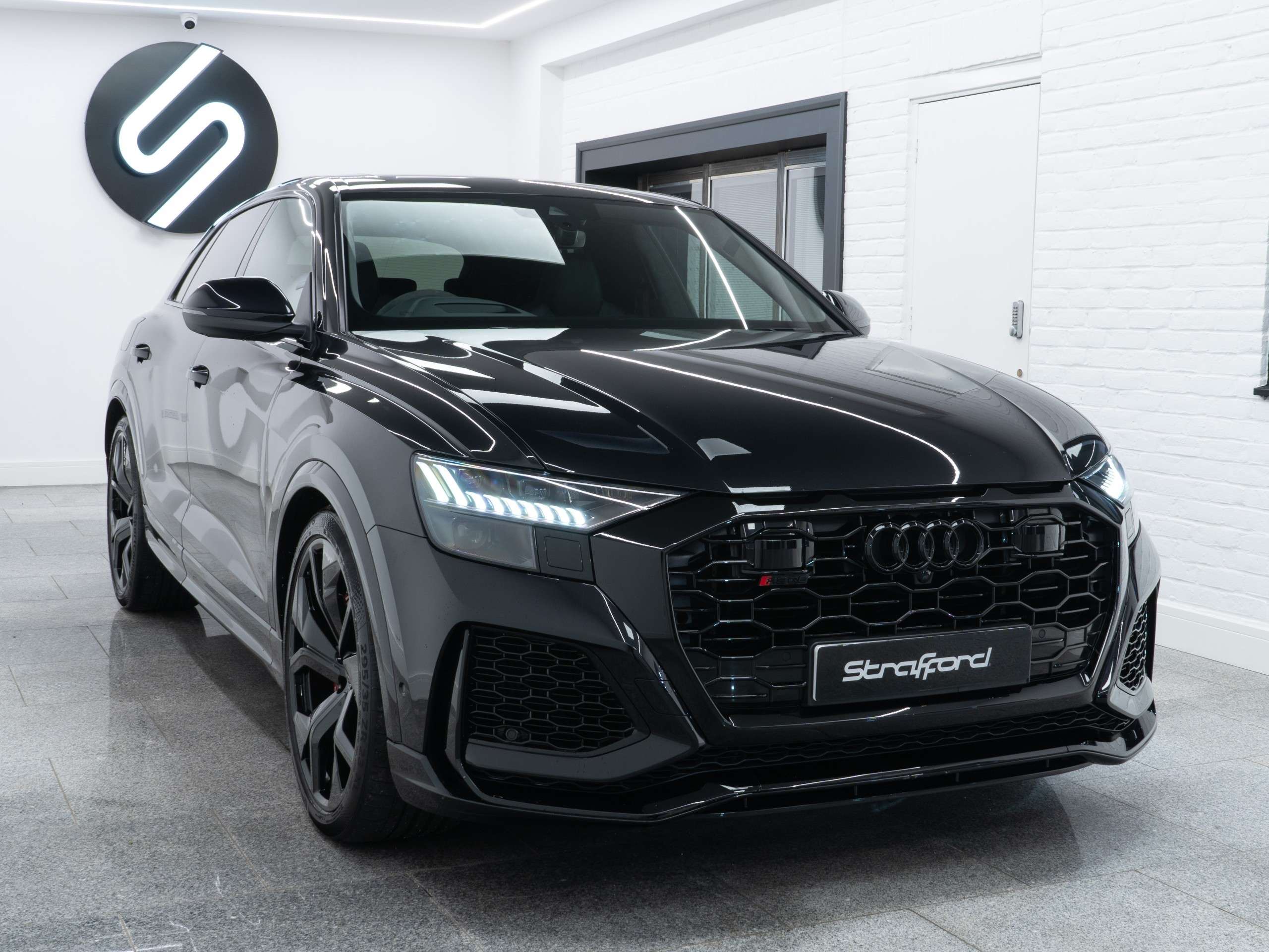 A 2021 AUDI RS Q8 4.0 TFSI V8 Vorsprung SUV 5dr Petrol Tiptronic quattro Euro 6 (s/s) (600 ps) A 2021 AUDI RS Q8 4.0 TFSI V8 Vorsprung SUV 5dr Petrol Tiptronic quattro Euro 6 (s/s) (600 ps)