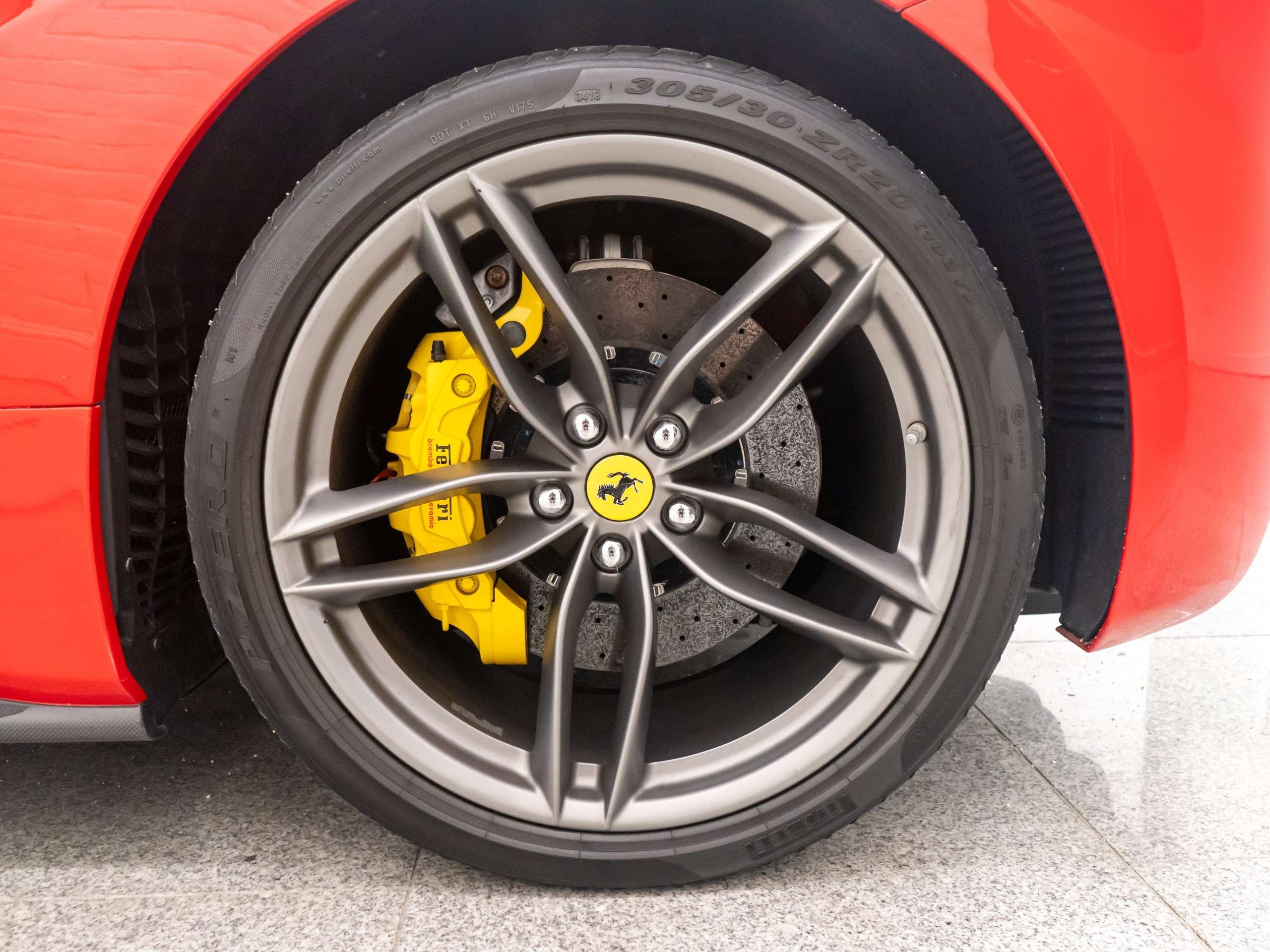 2016 FERRARI 488 2016 FERRARI 488