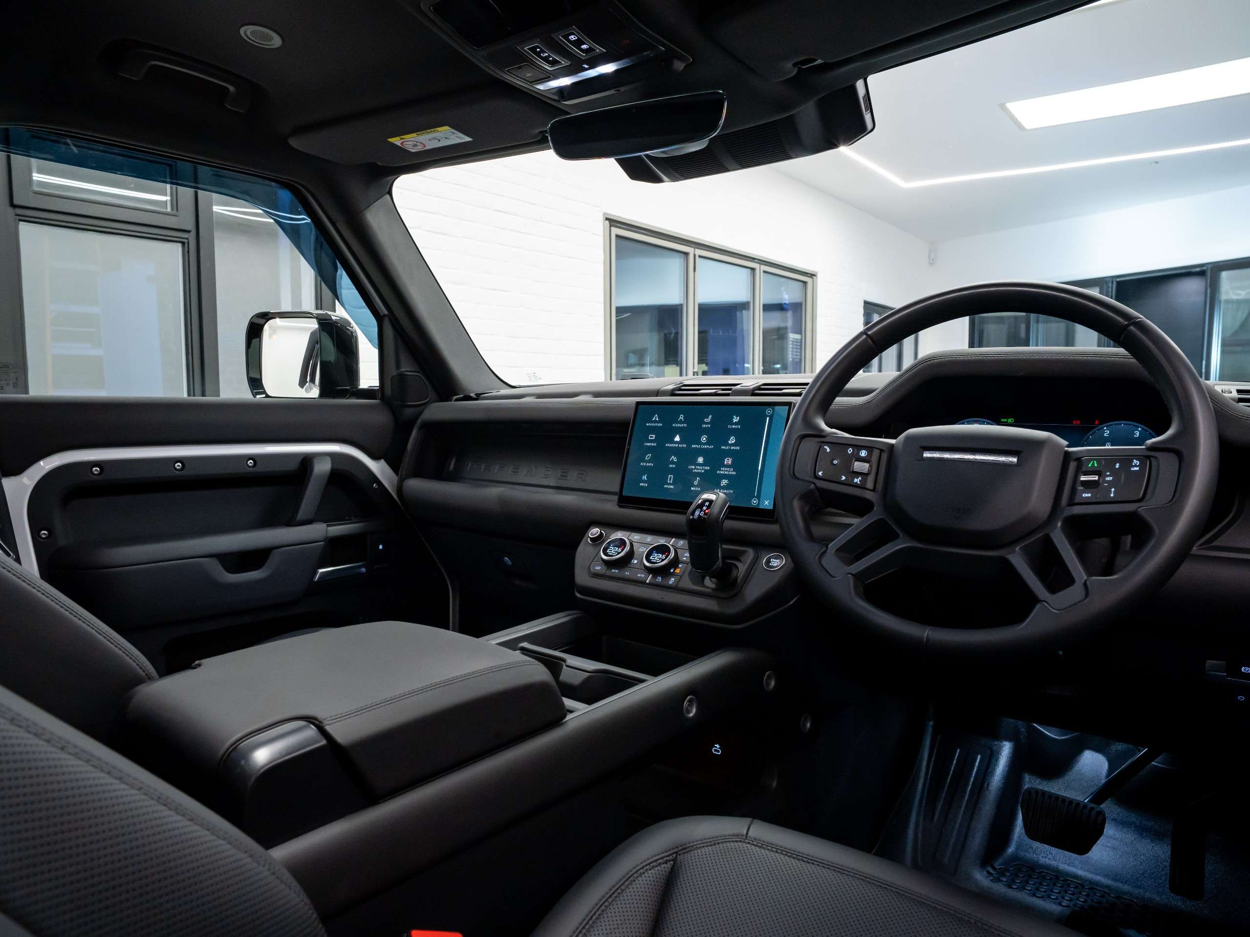 2025 LAND ROVER DEFENDER 110 2025 LAND ROVER DEFENDER 110