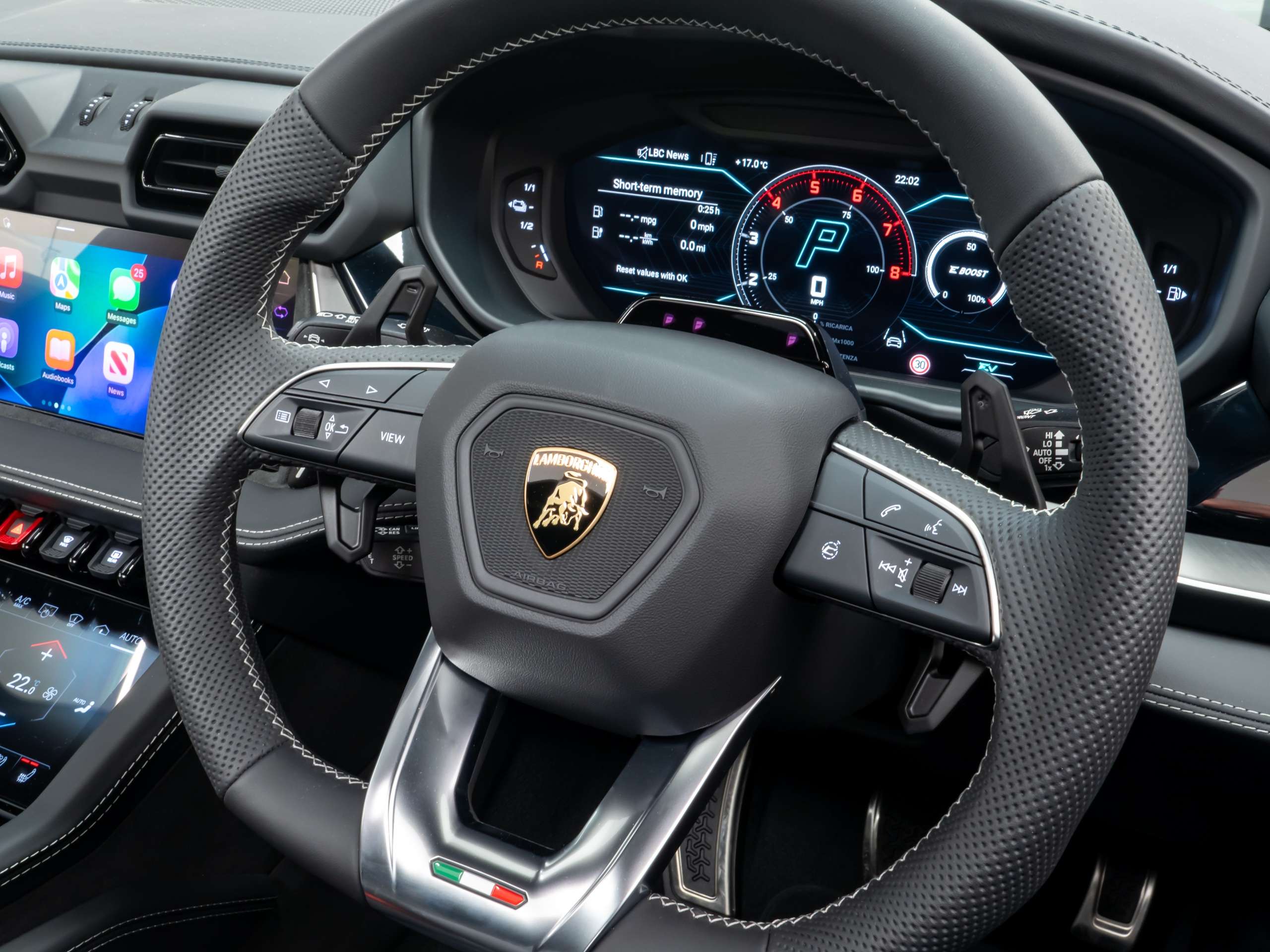 2026 LAMBORGHINI URUS 2026 LAMBORGHINI URUS