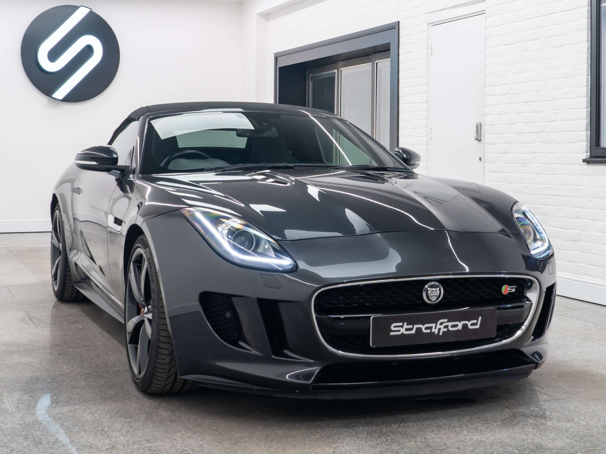 2013 JAGUAR F-TYPE 2013 JAGUAR F-TYPE