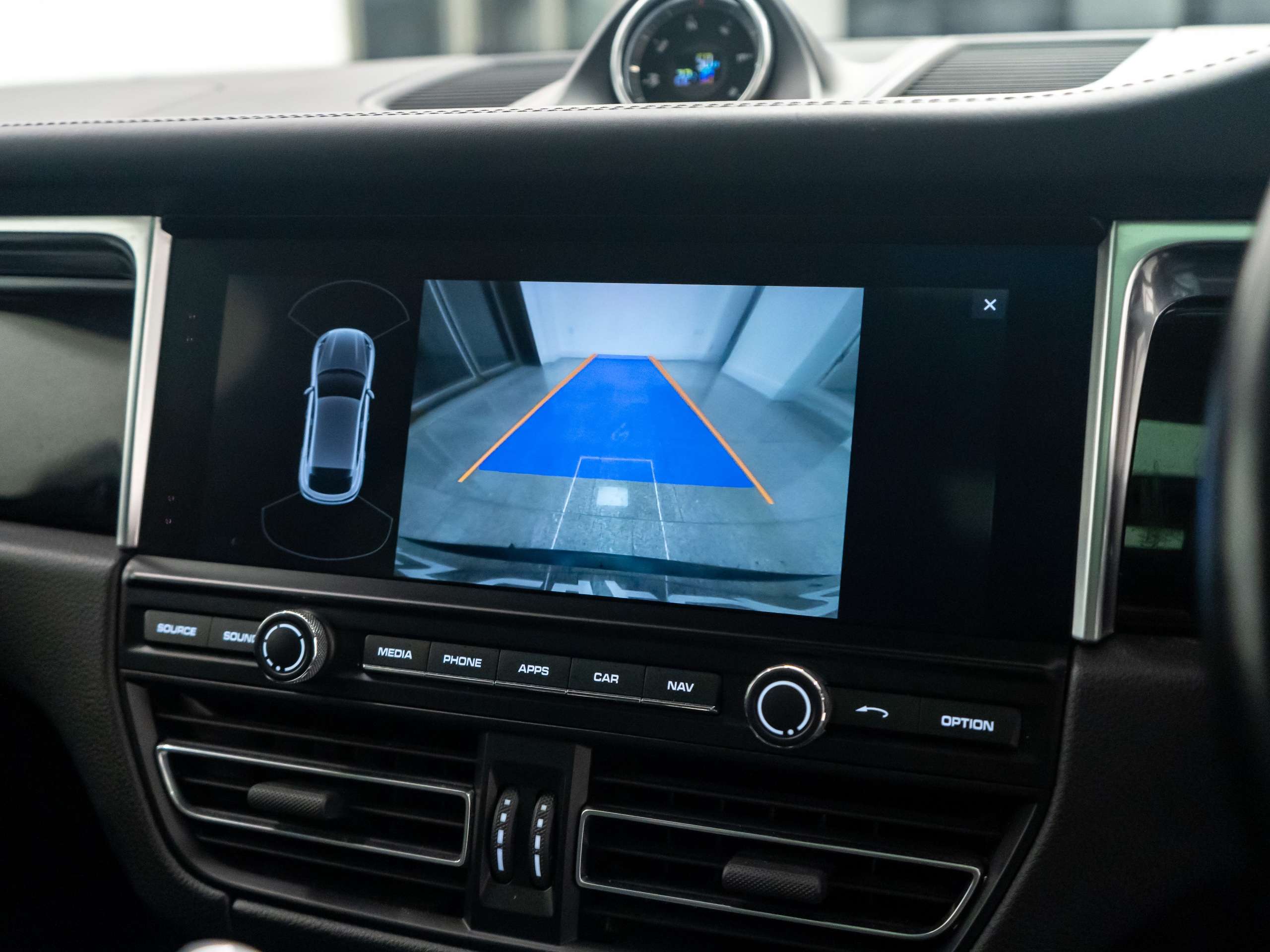 2019 PORSCHE MACAN 2019 PORSCHE MACAN