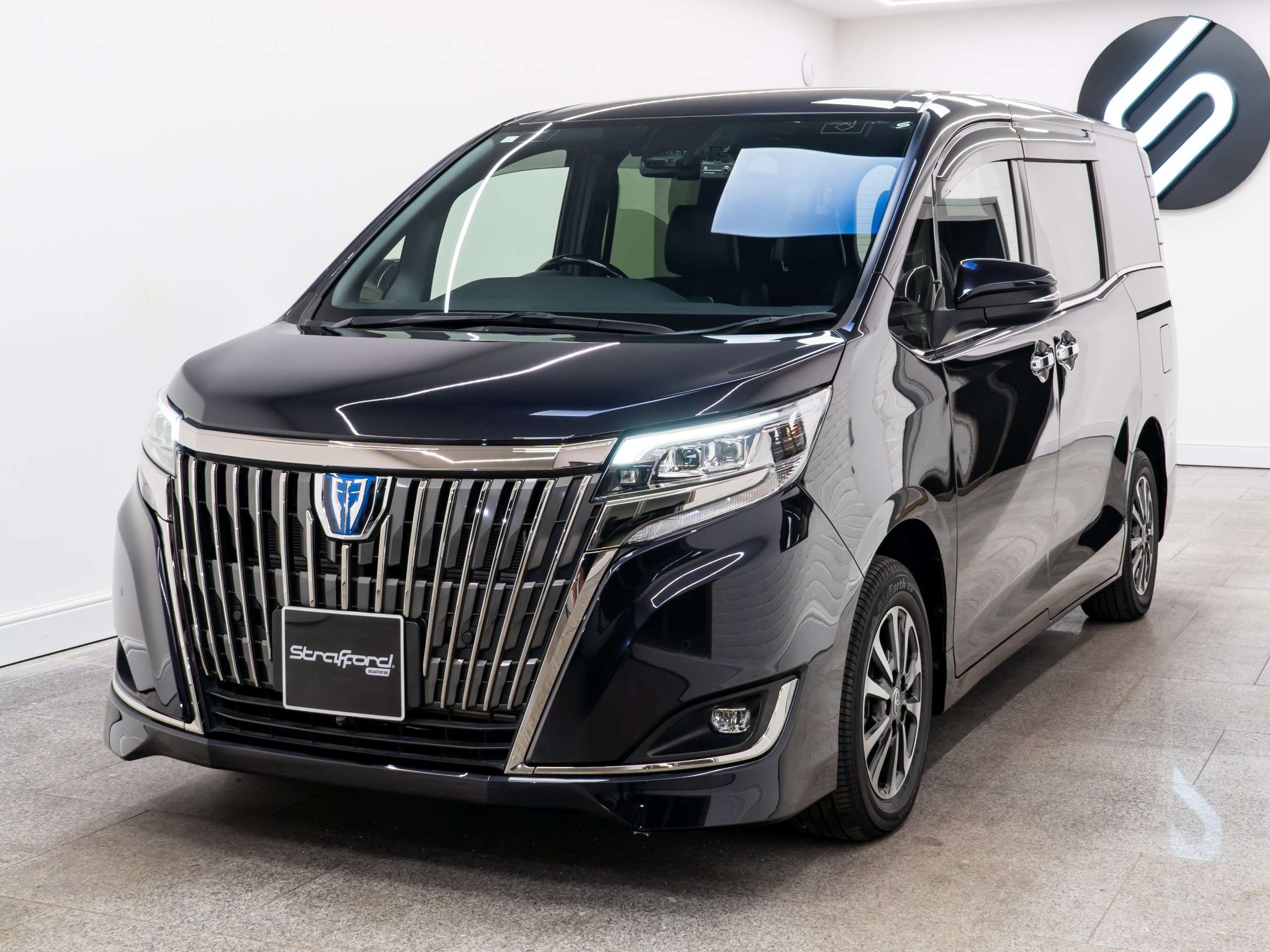 A 2021 TOYOTA ESQUIRE 1.8 Hybrid Gi Premium Package Black-Tailored A 2021 TOYOTA ESQUIRE 1.8 Hybrid Gi Premium Package Black-Tailored
