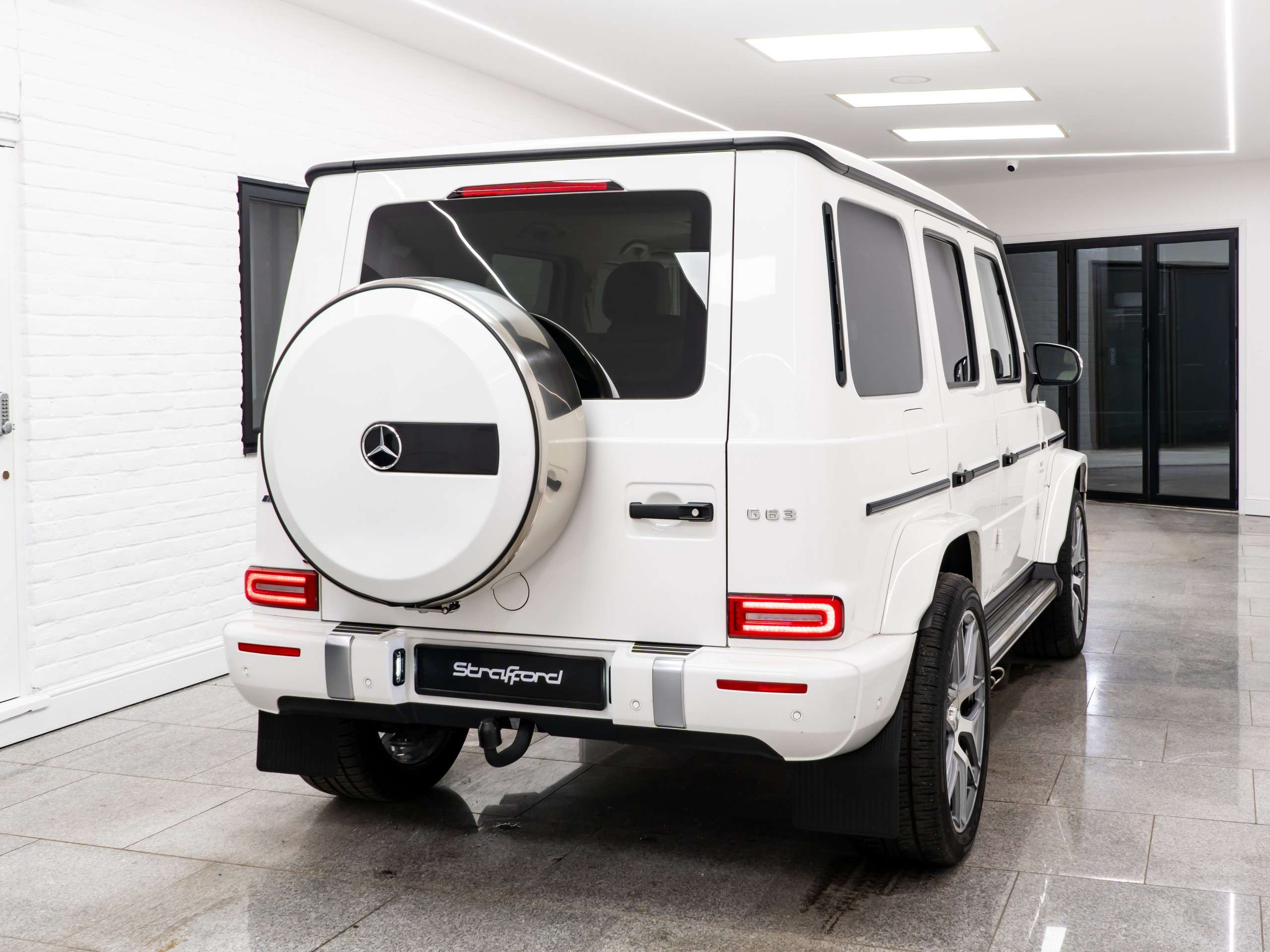 A 2023 MERCEDES-BENZ G CLASS 4.0 G63 V8 BiTurbo AMG SUV 5dr Petrol SpdS+9GT 4MATIC Euro 6 (s/s) (585 ps) A 2023 MERCEDES-BENZ G CLASS 4.0 G63 V8 BiTurbo AMG SUV 5dr Petrol SpdS+9GT 4MATIC Euro 6 (s/s) (585 ps)
